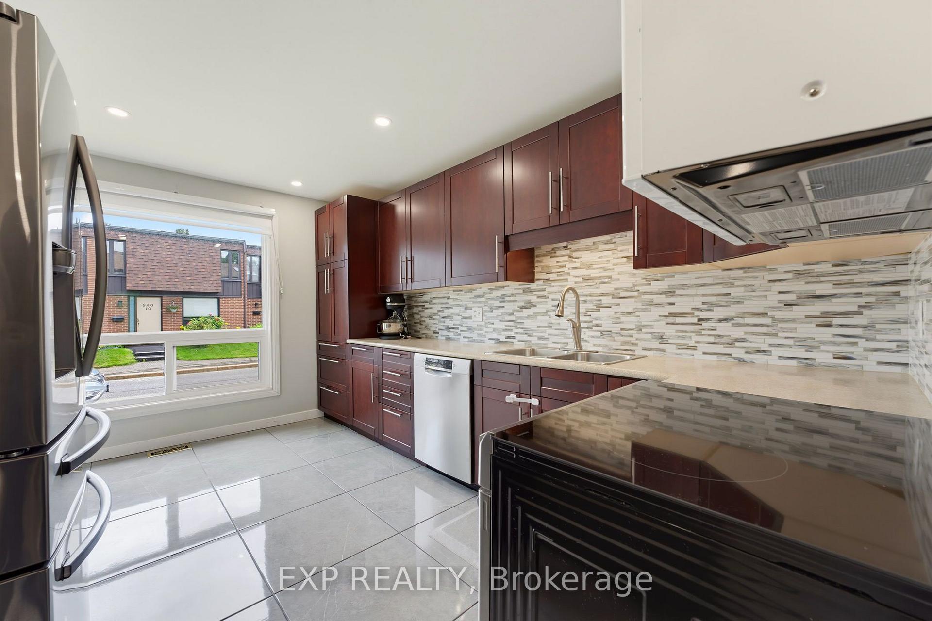 Photo 8 of Unit 11, 890 Cahill Drive W, Ottawa, Hunt Club — HOMEH