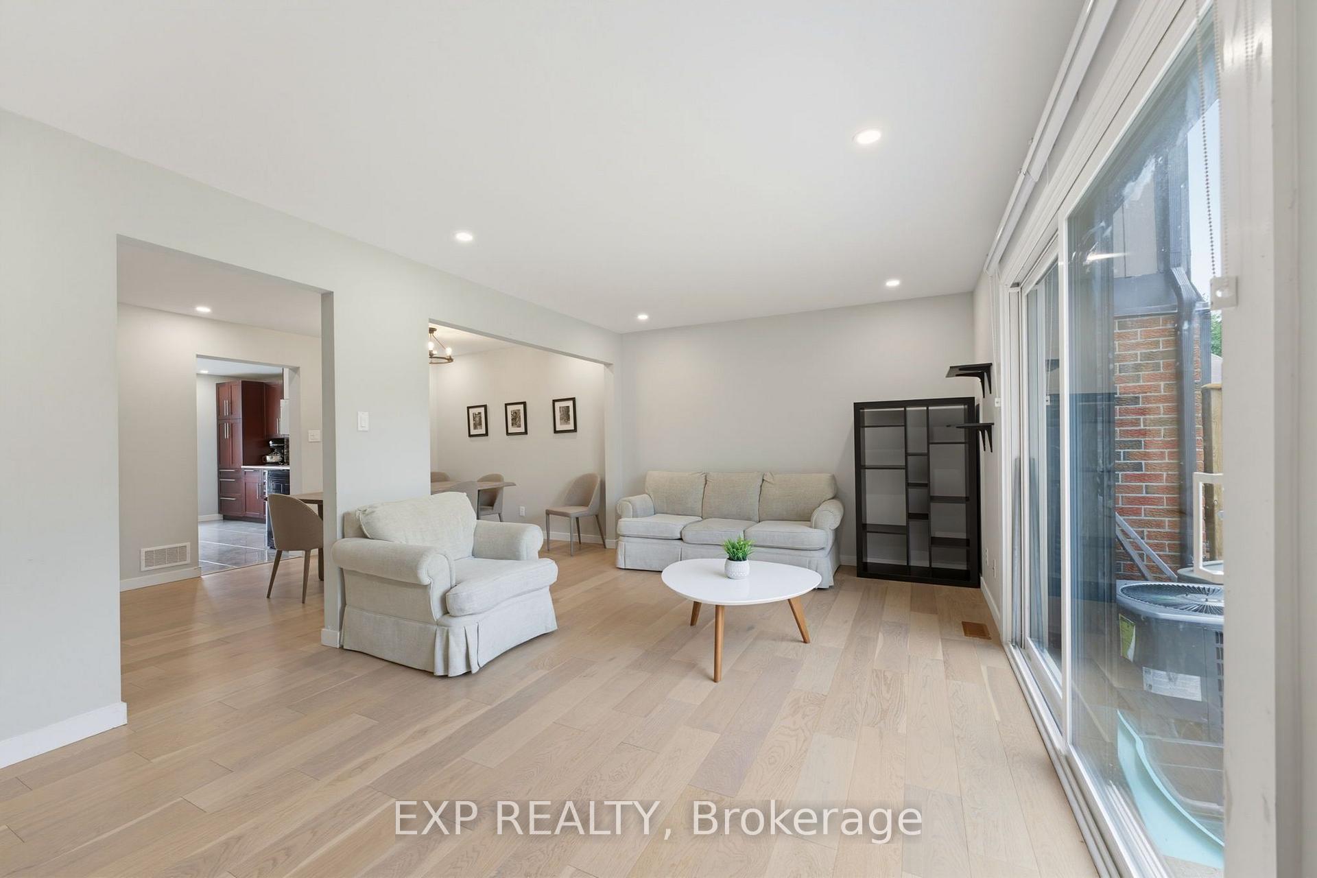 Photo 14 of Unit 11, 890 Cahill Drive W, Ottawa, Hunt Club — HOMEH