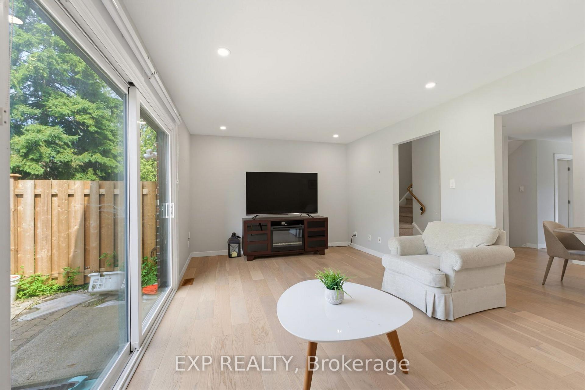 Photo 15 of Unit 11, 890 Cahill Drive W, Ottawa, Hunt Club — HOMEH