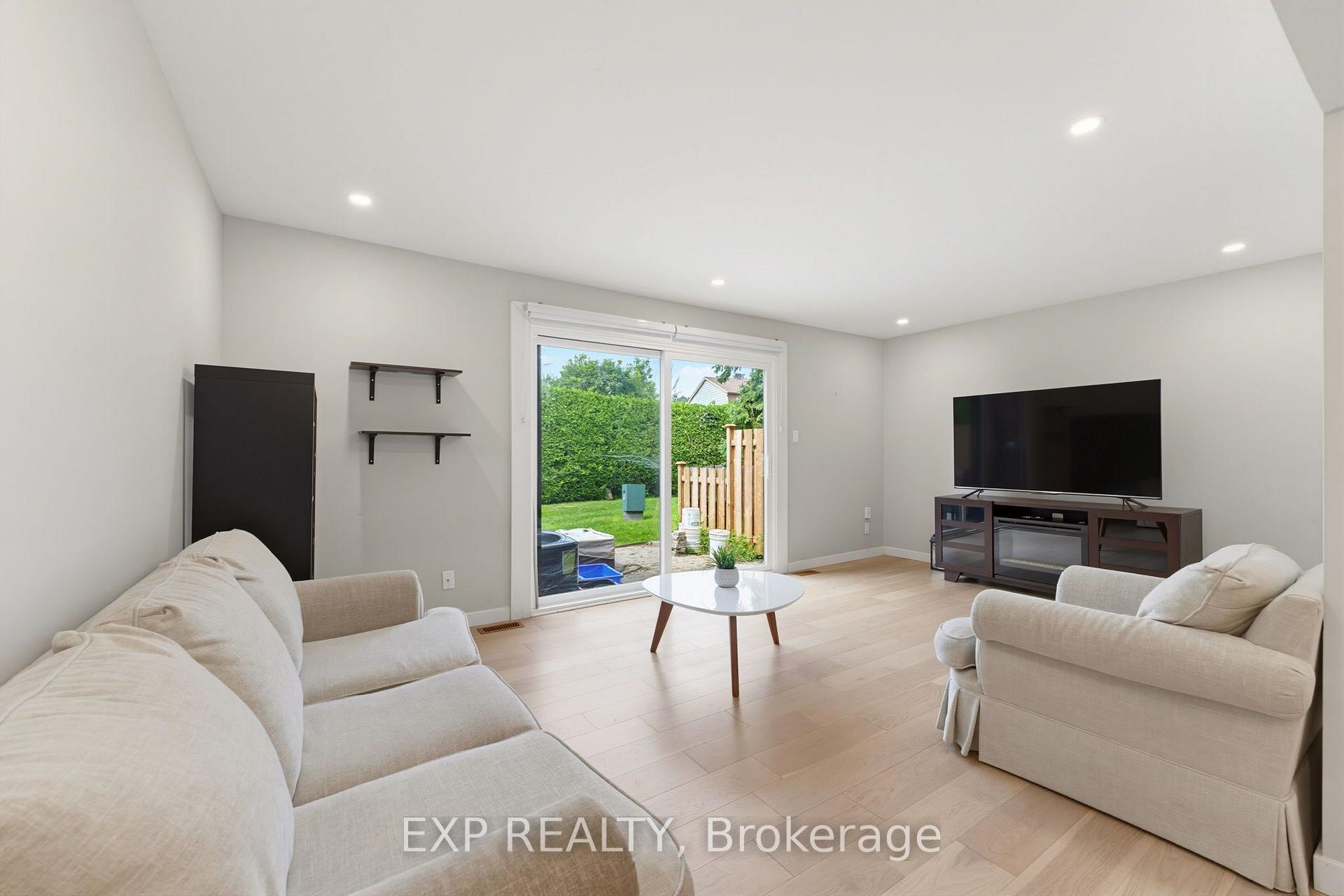 Photo 16 of Unit 11, 890 Cahill Drive W, Ottawa, Hunt Club — HOMEH