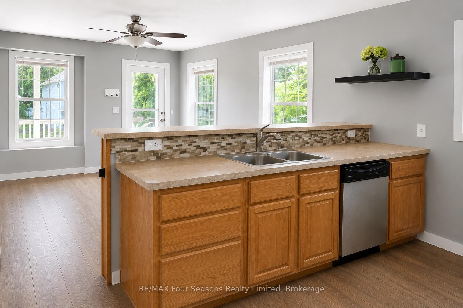 Photo 4 of Unit 130, 128 Spruce Street, Collingwood — HOMEH