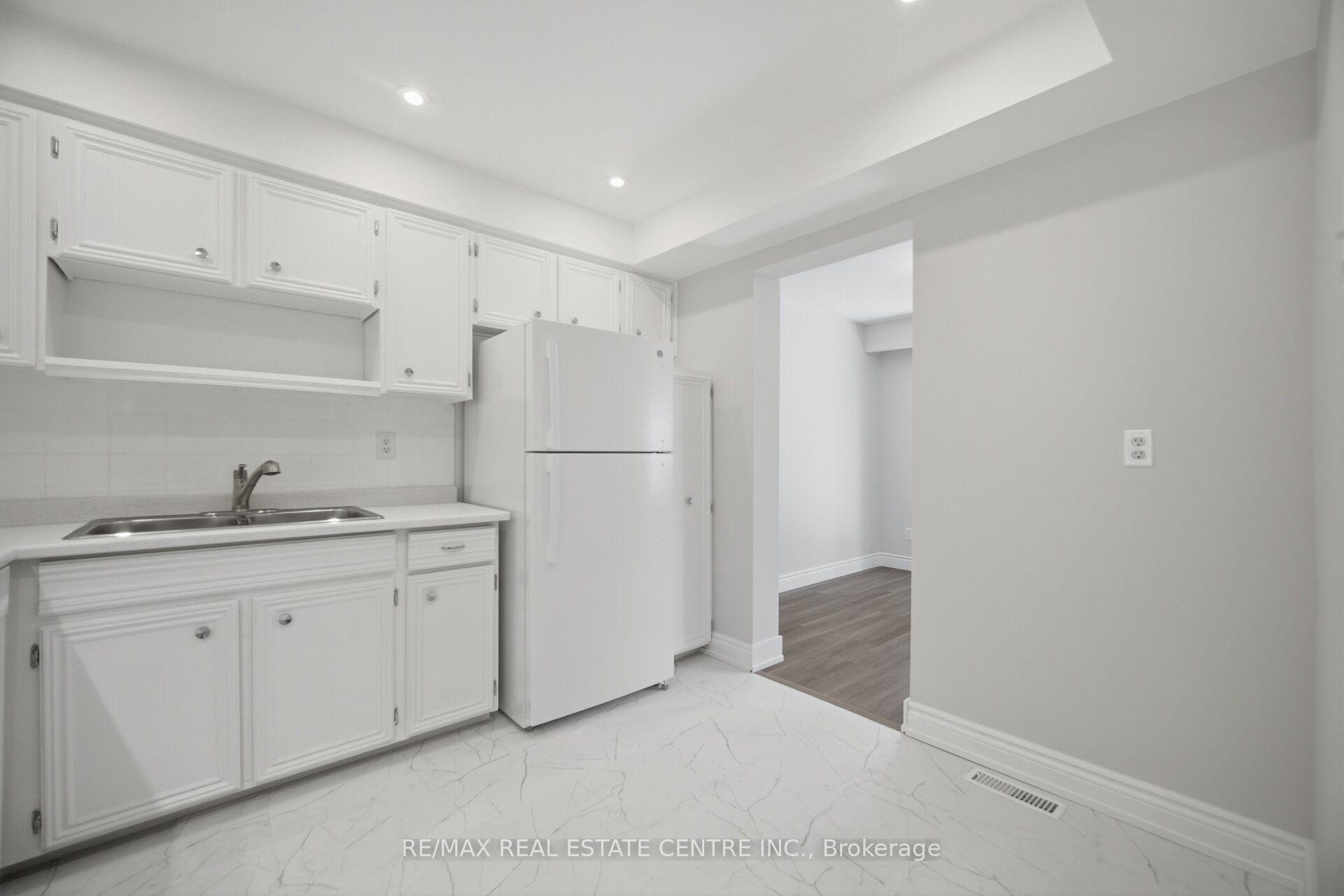 Photo 10 of Unit 177, 1951 Rathburn Road E, Mississauga, Rathwood — HOMEH