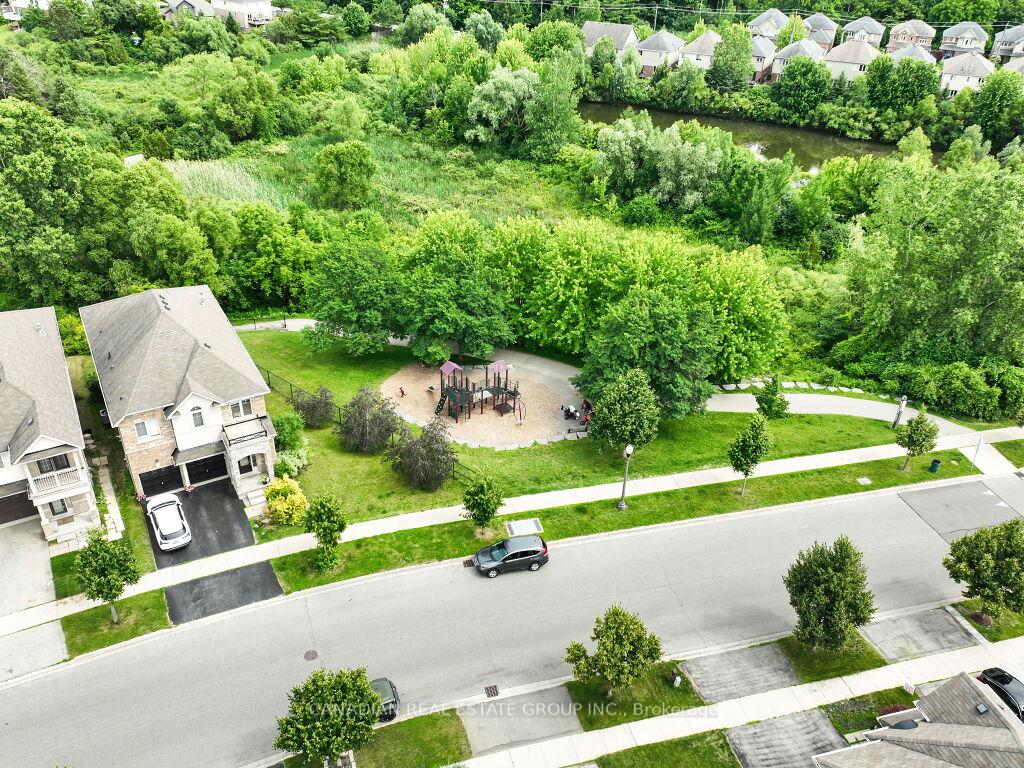 Photo 4 of 58 Forest Creek Drive, Kitchener, Doon South — HOMEH