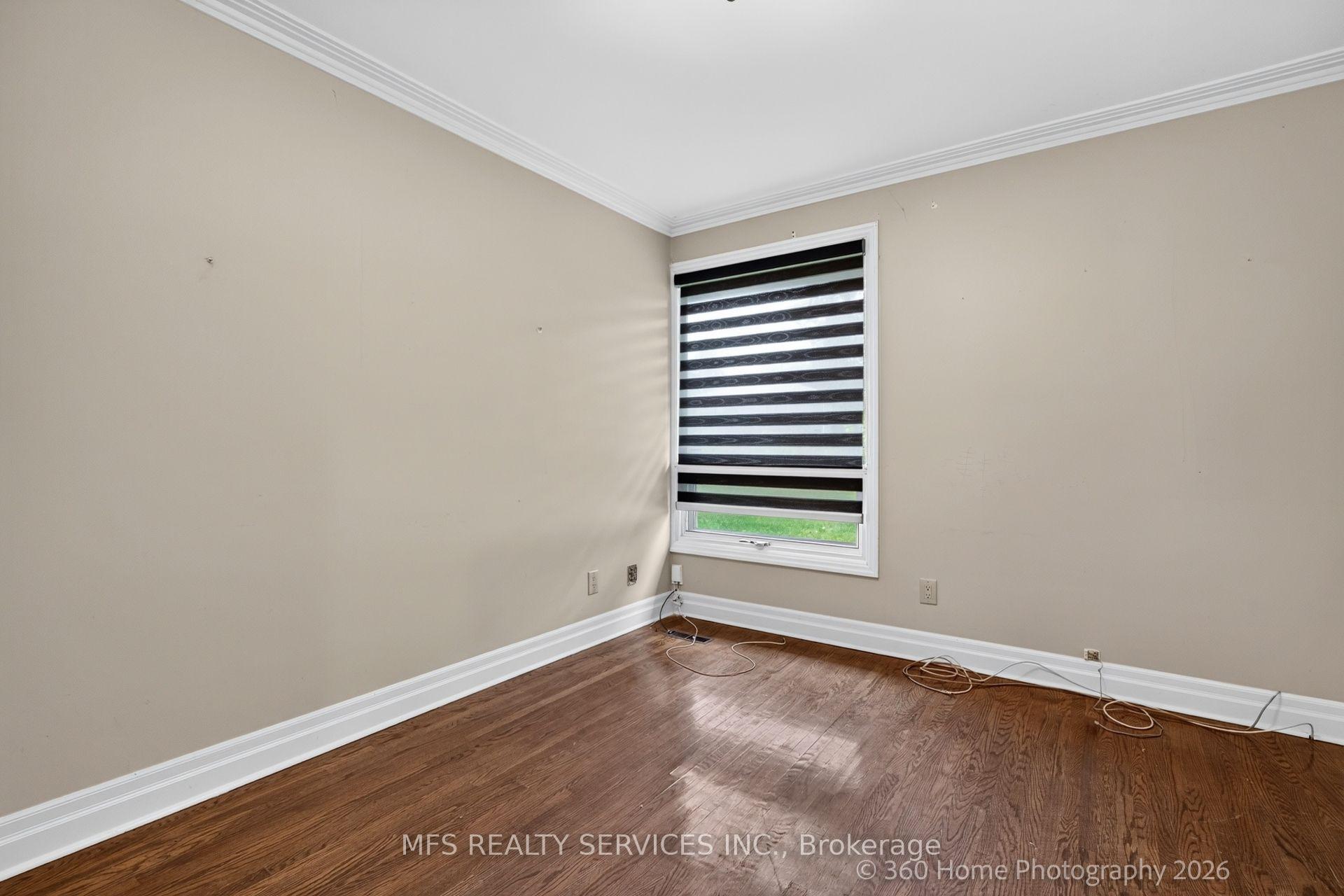 Photo 16 of 5 Morley Court, Etobicoke, Edenbridge-Humber Valley — HOMEH