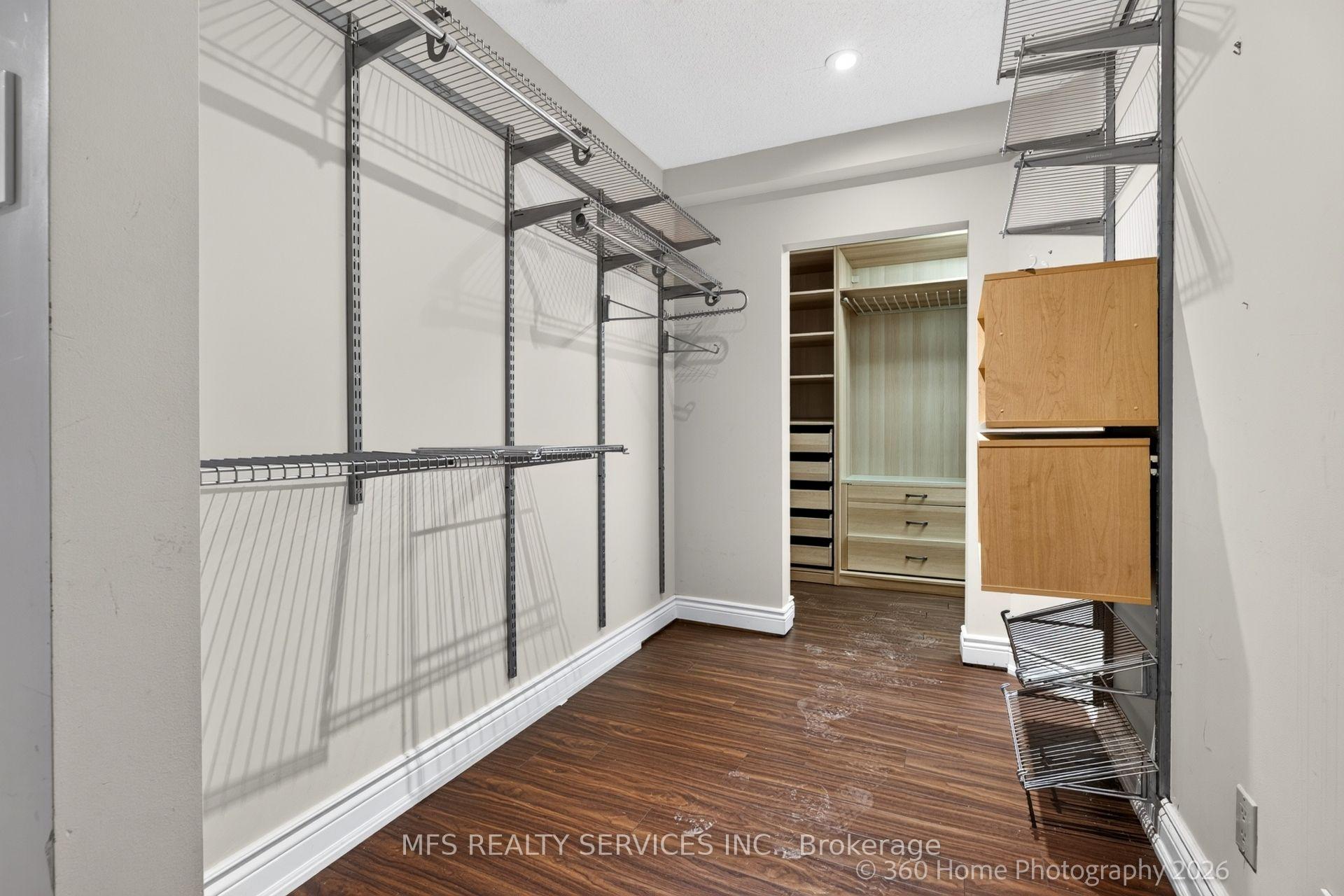 Photo 25 of 5 Morley Court, Etobicoke, Edenbridge-Humber Valley — HOMEH
