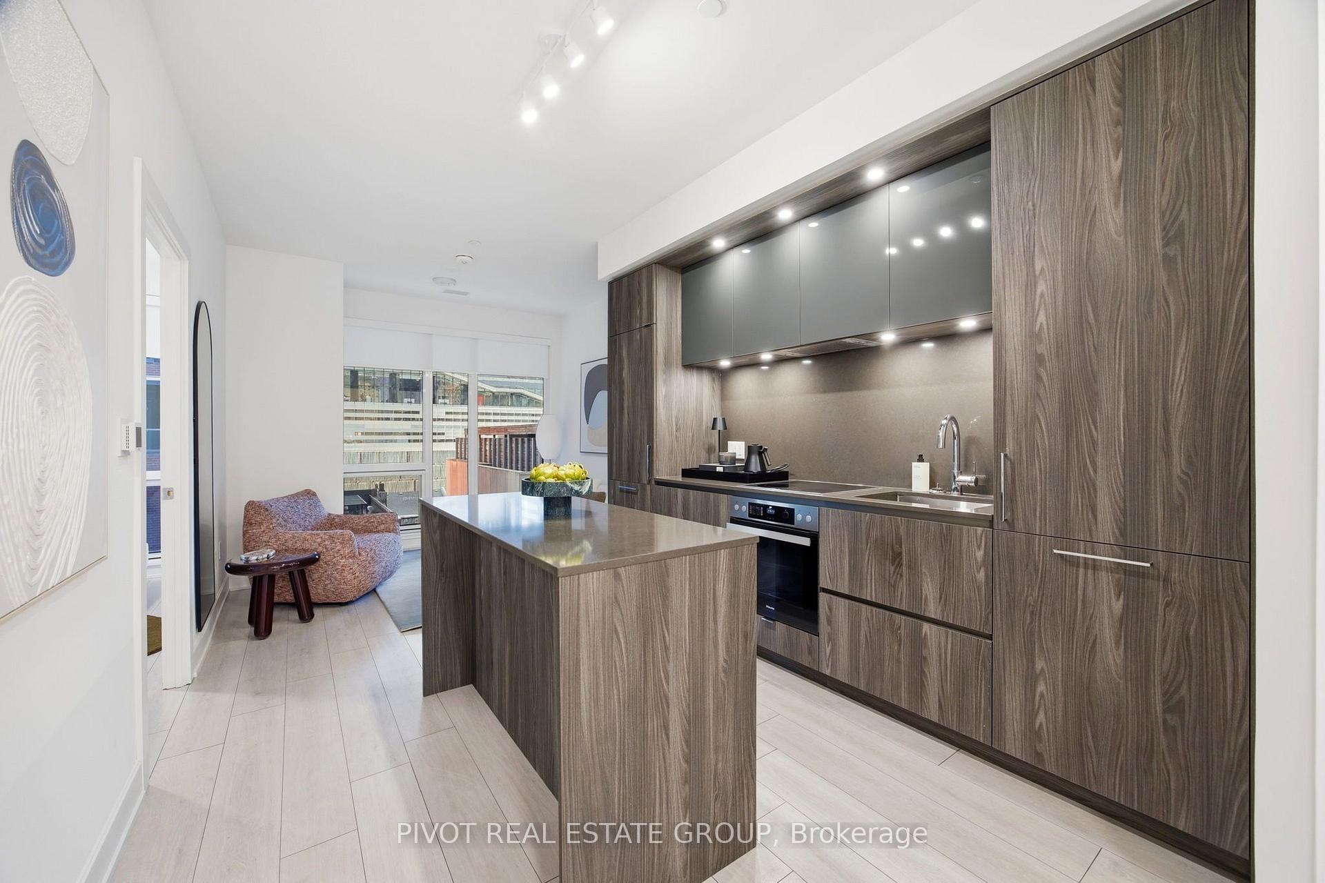 Photo 8 of Unit 518, 15 Mercer Street, Toronto, Waterfront Communities — HOMEH