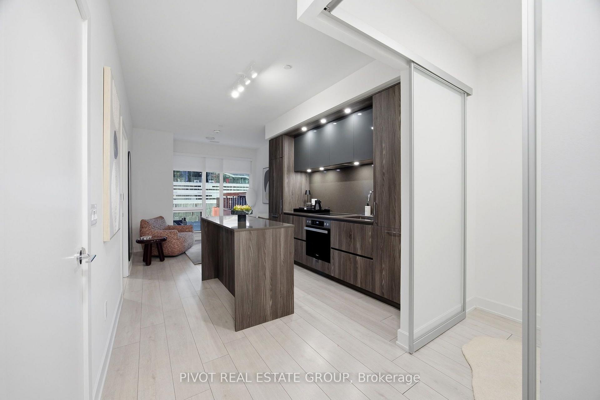 Photo 9 of Unit 518, 15 Mercer Street, Toronto, Waterfront Communities — HOMEH