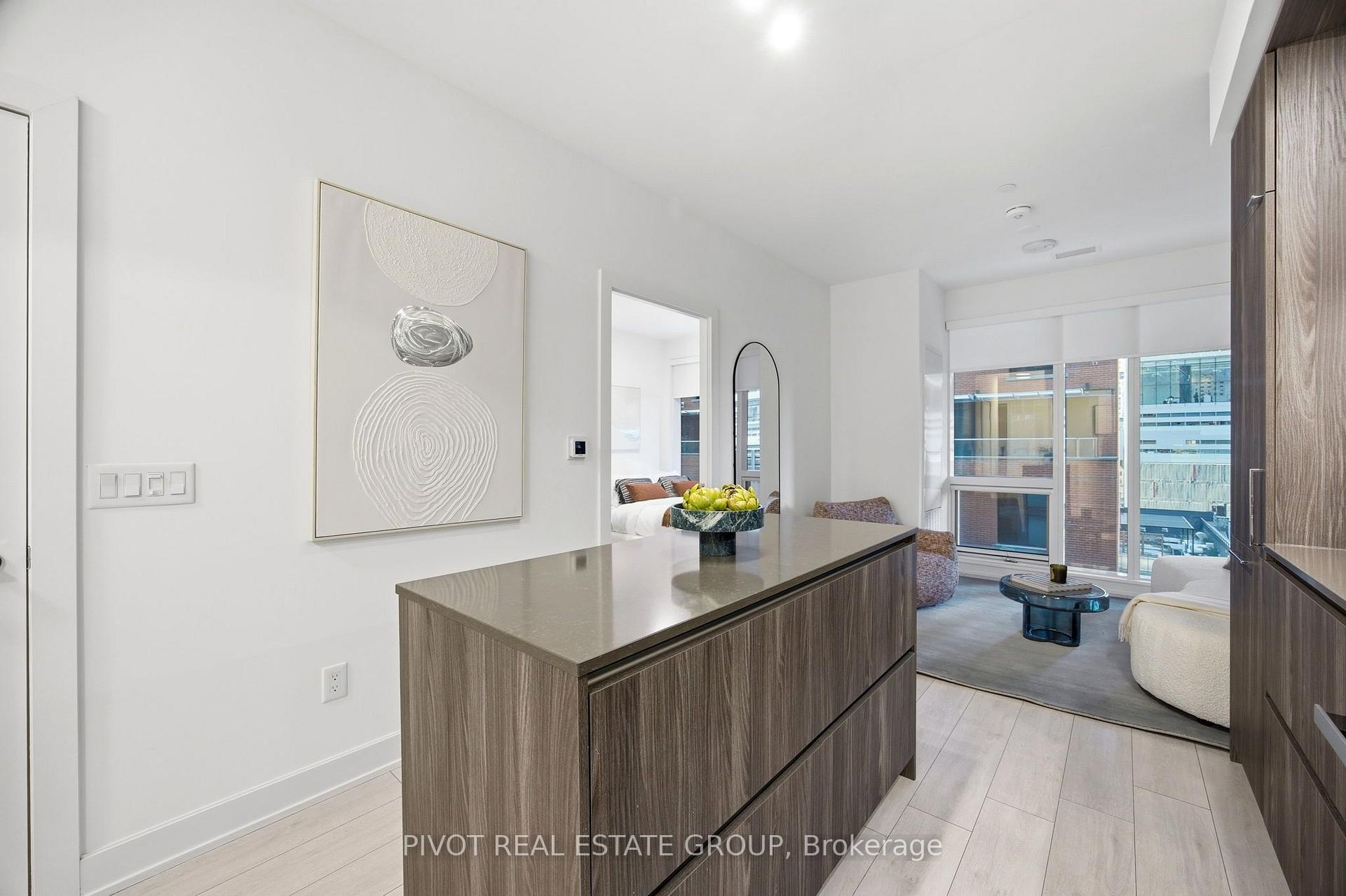 Photo 10 of Unit 518, 15 Mercer Street, Toronto, Waterfront Communities — HOMEH