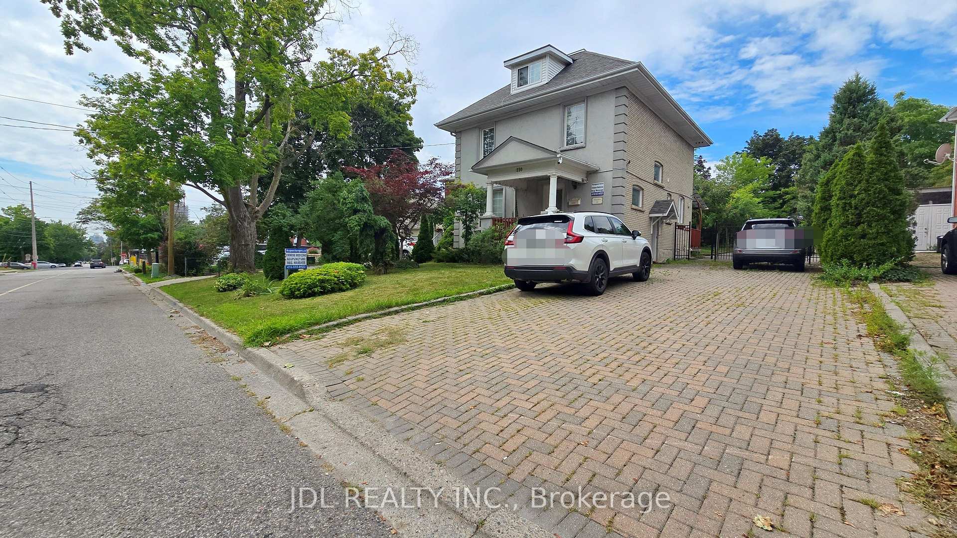 Front of Unit Bsmt, 110 Church Street S