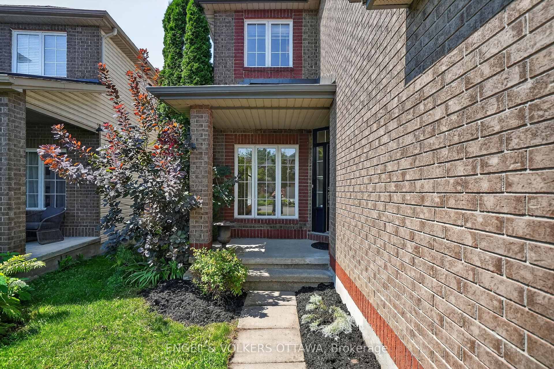 Photo 3 of 53 Borealis Crescent, Ottawa, Carson Meadows — HOMEH