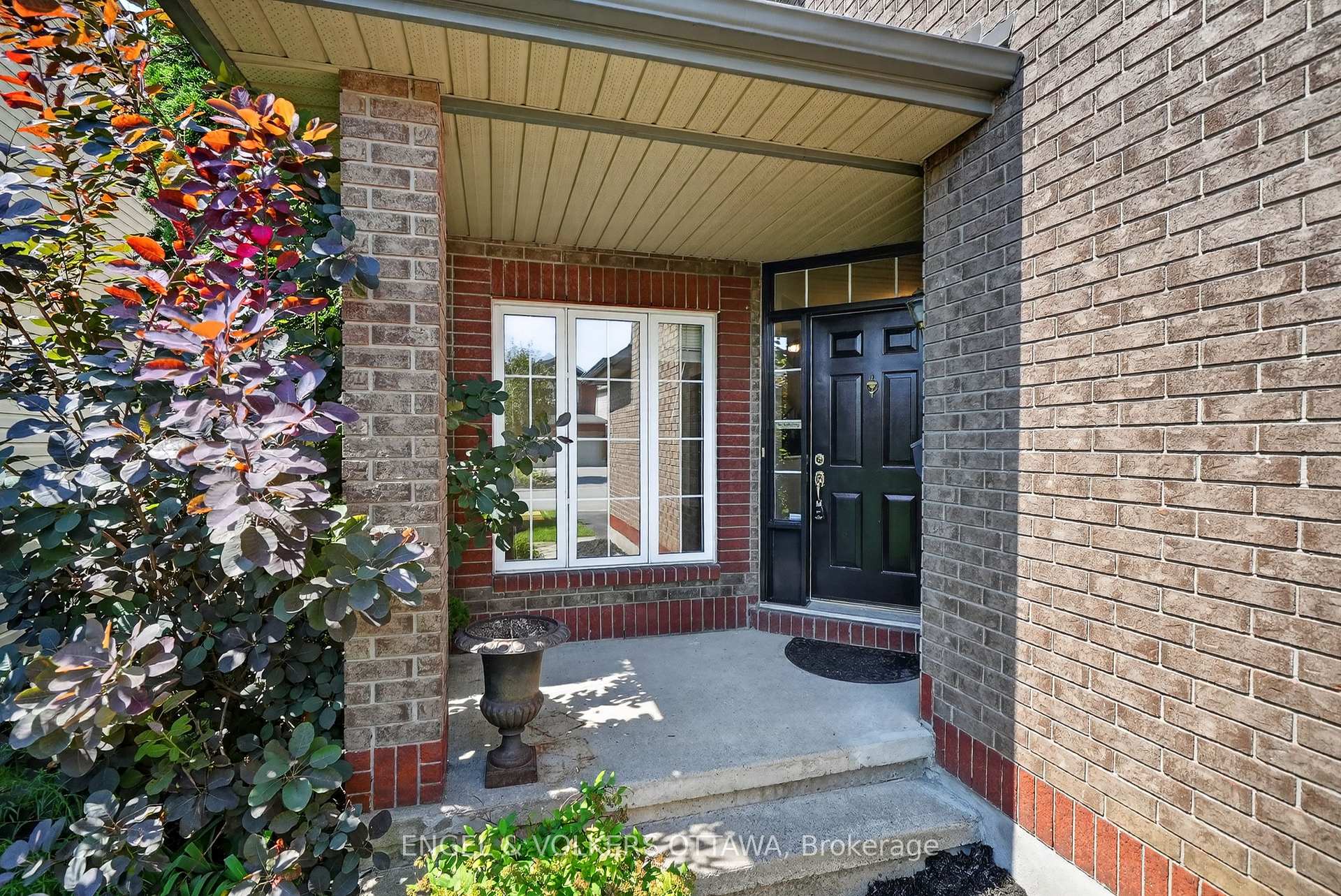 Photo 4 of 53 Borealis Crescent, Ottawa, Carson Meadows — HOMEH