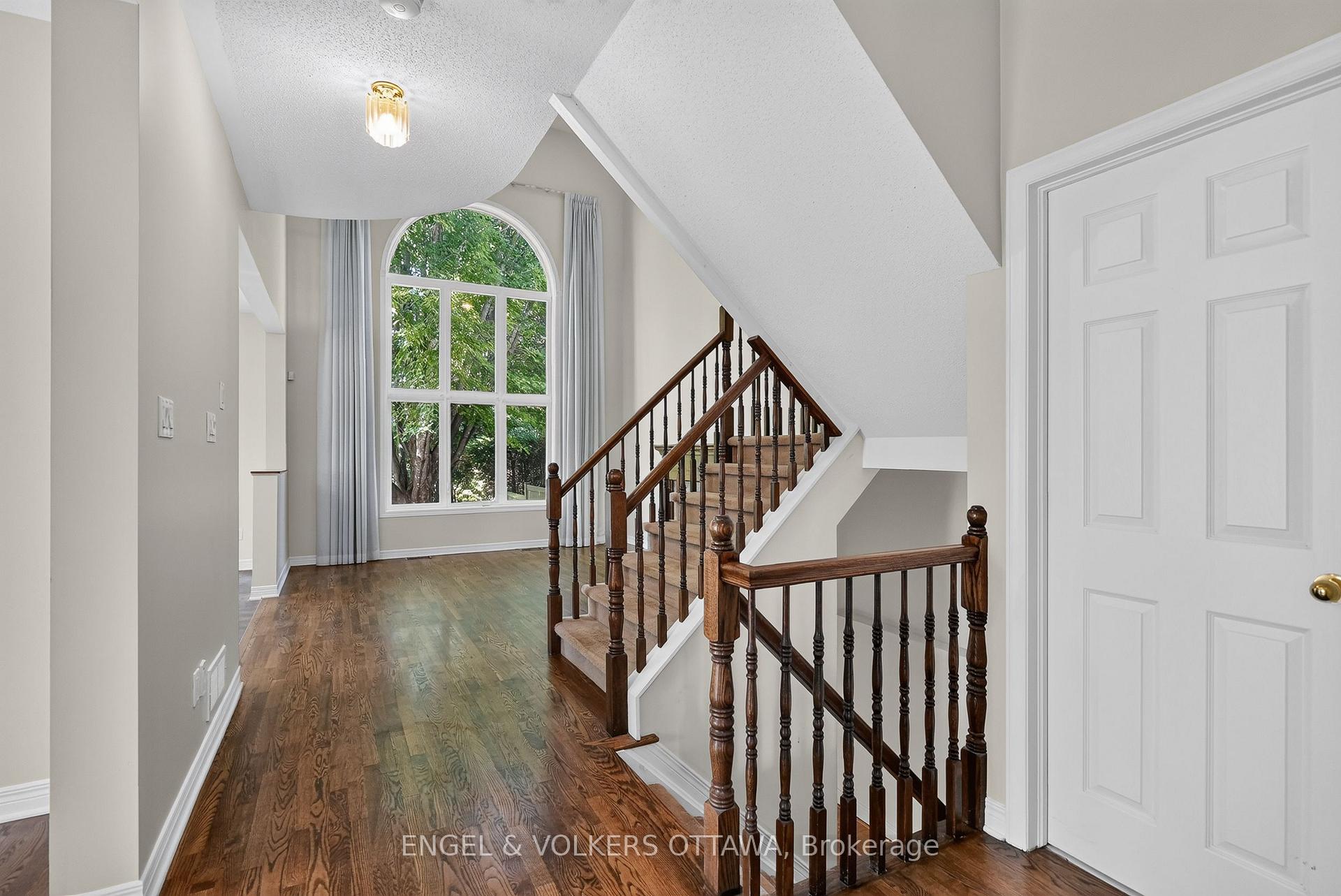 Photo 12 of 53 Borealis Crescent, Ottawa, Carson Meadows — HOMEH