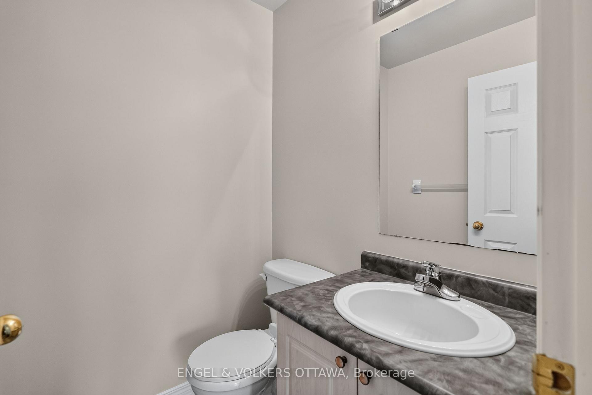 Photo 13 of 53 Borealis Crescent, Ottawa, Carson Meadows — HOMEH