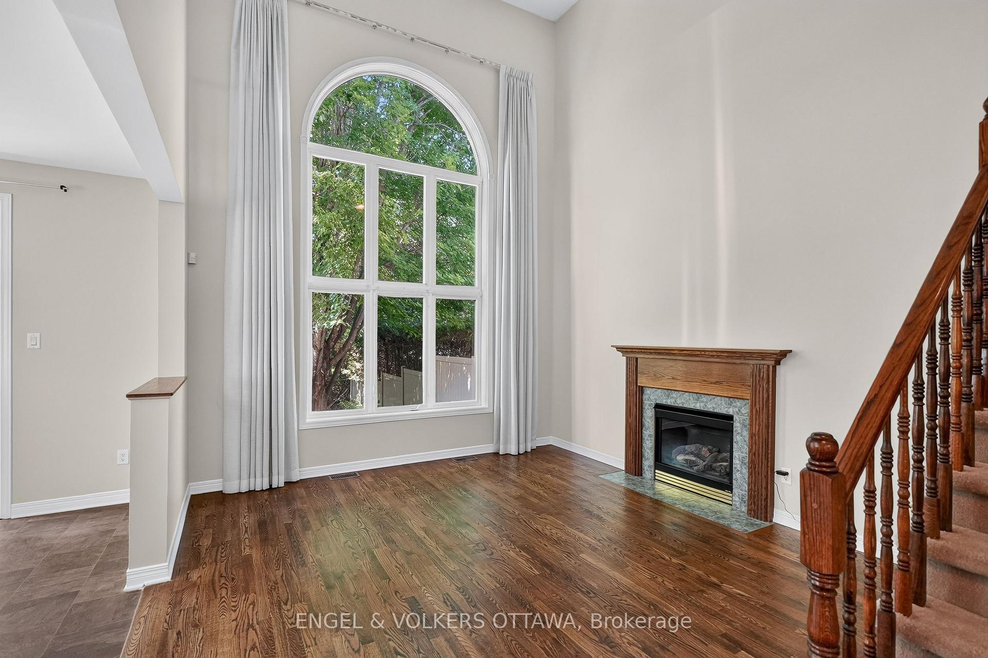Photo 18 of 53 Borealis Crescent, Ottawa, Carson Meadows — HOMEH
