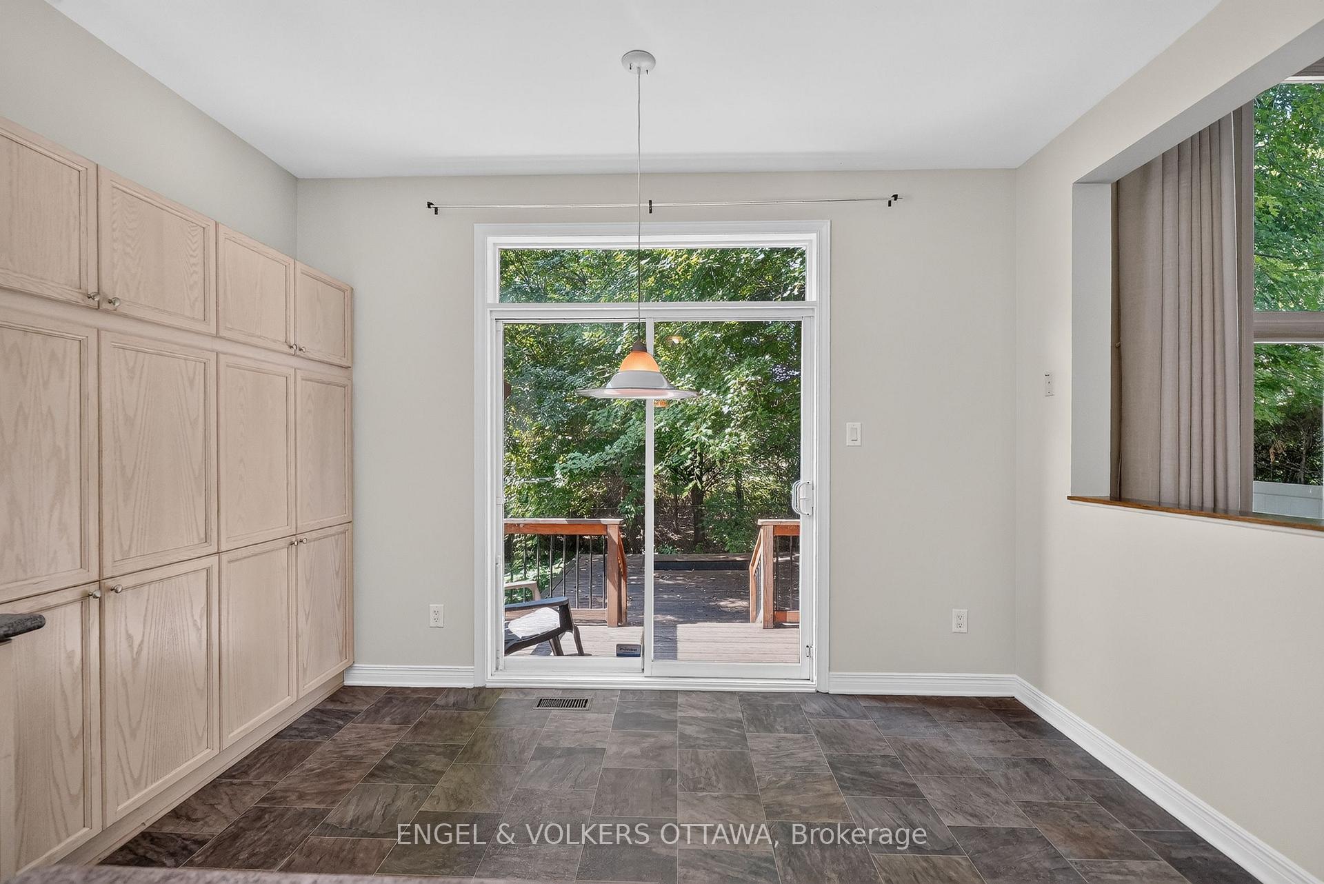 Photo 25 of 53 Borealis Crescent, Ottawa, Carson Meadows — HOMEH