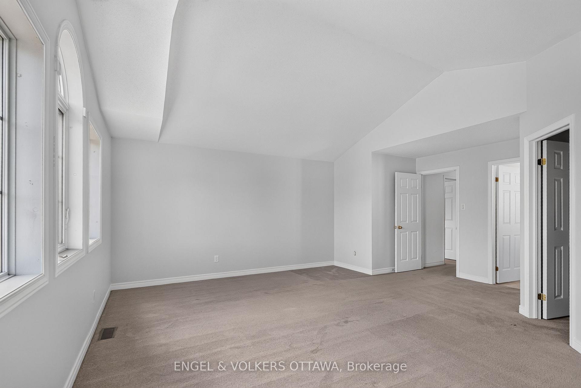 Photo 30 of 53 Borealis Crescent, Ottawa, Carson Meadows — HOMEH