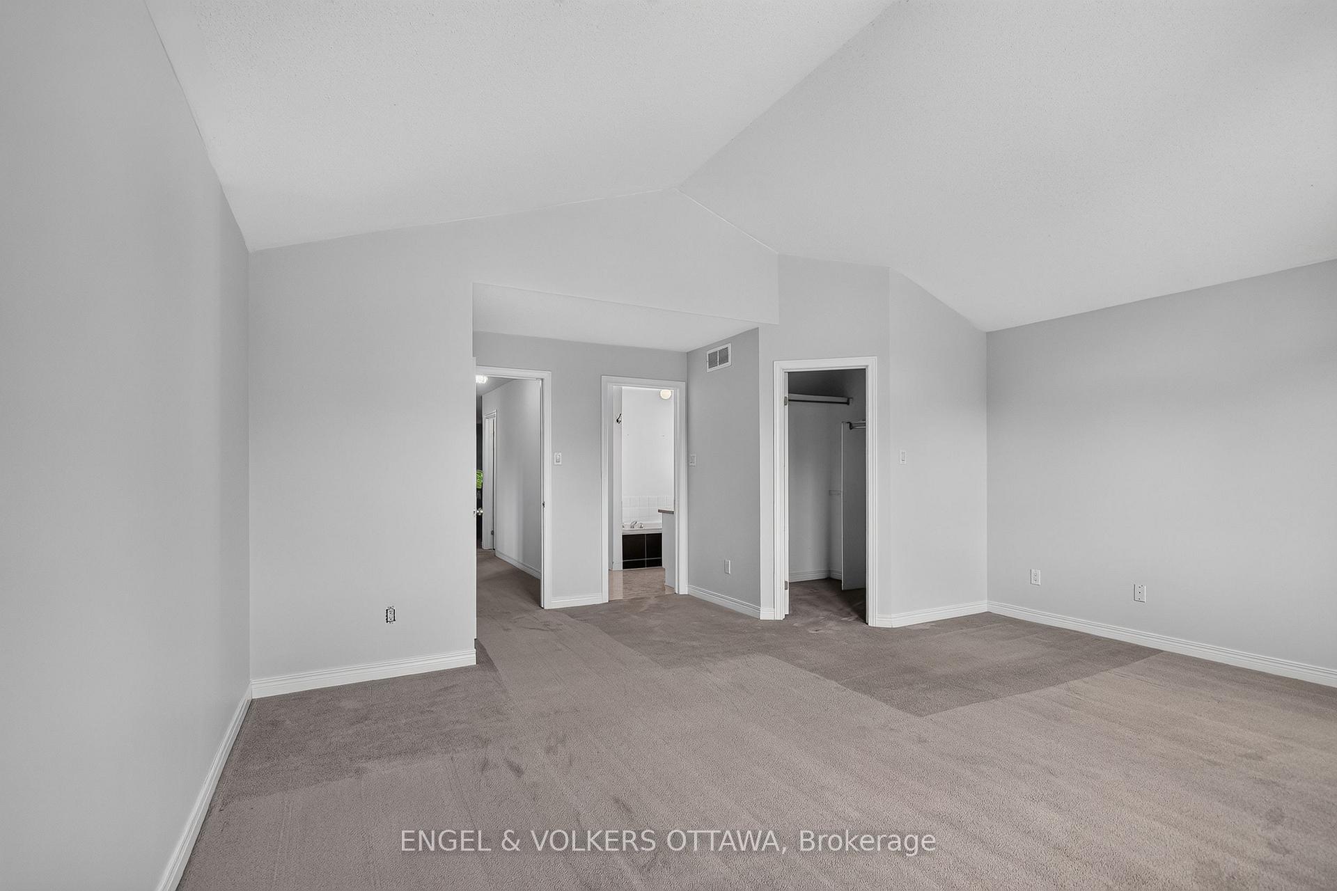 Photo 32 of 53 Borealis Crescent, Ottawa, Carson Meadows — HOMEH