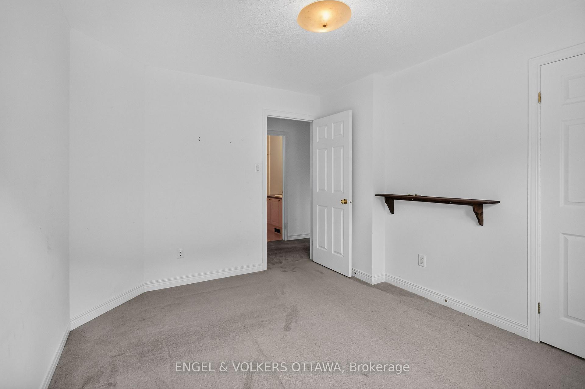 Photo 39 of 53 Borealis Crescent, Ottawa, Carson Meadows — HOMEH