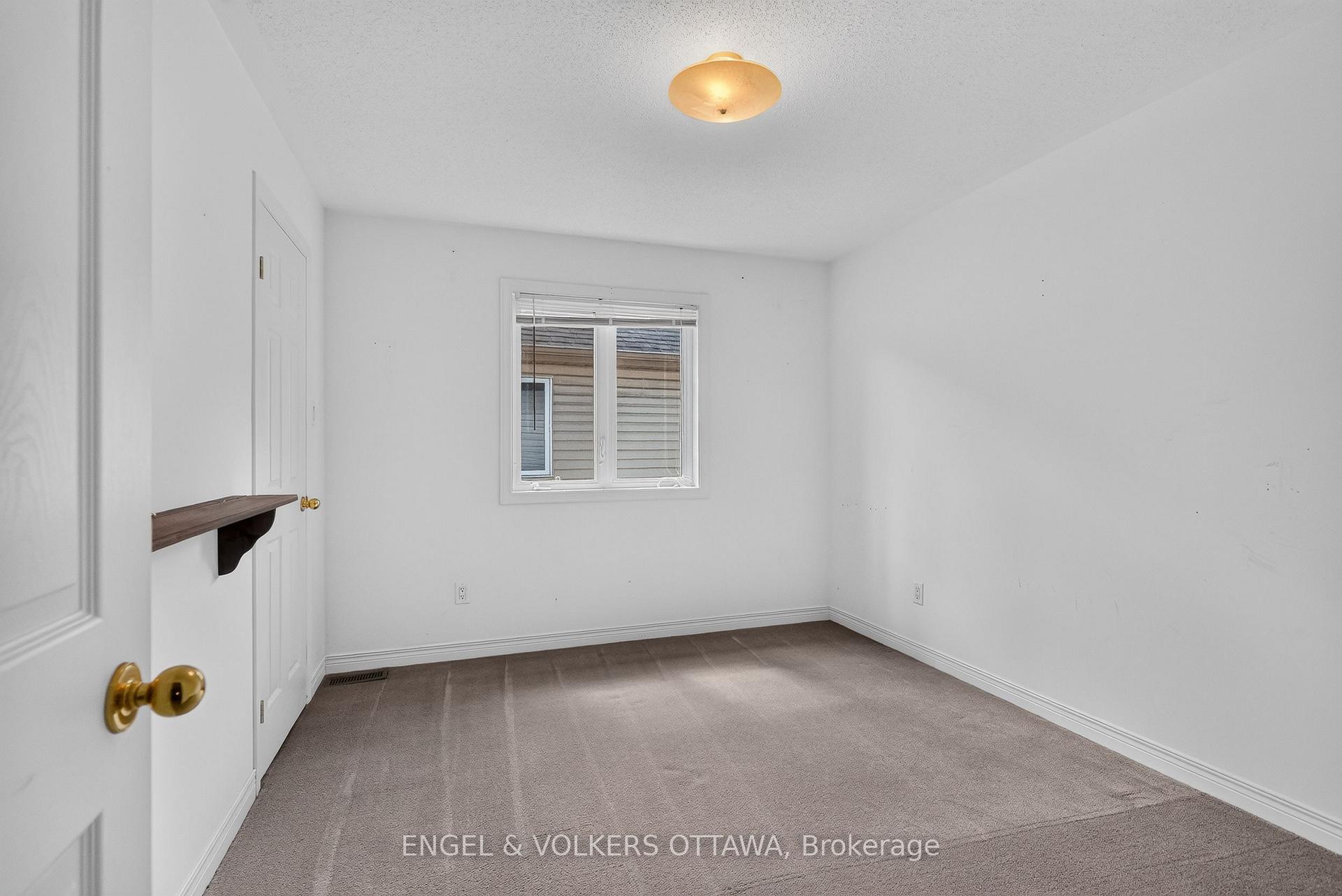 Photo 40 of 53 Borealis Crescent, Ottawa, Carson Meadows — HOMEH