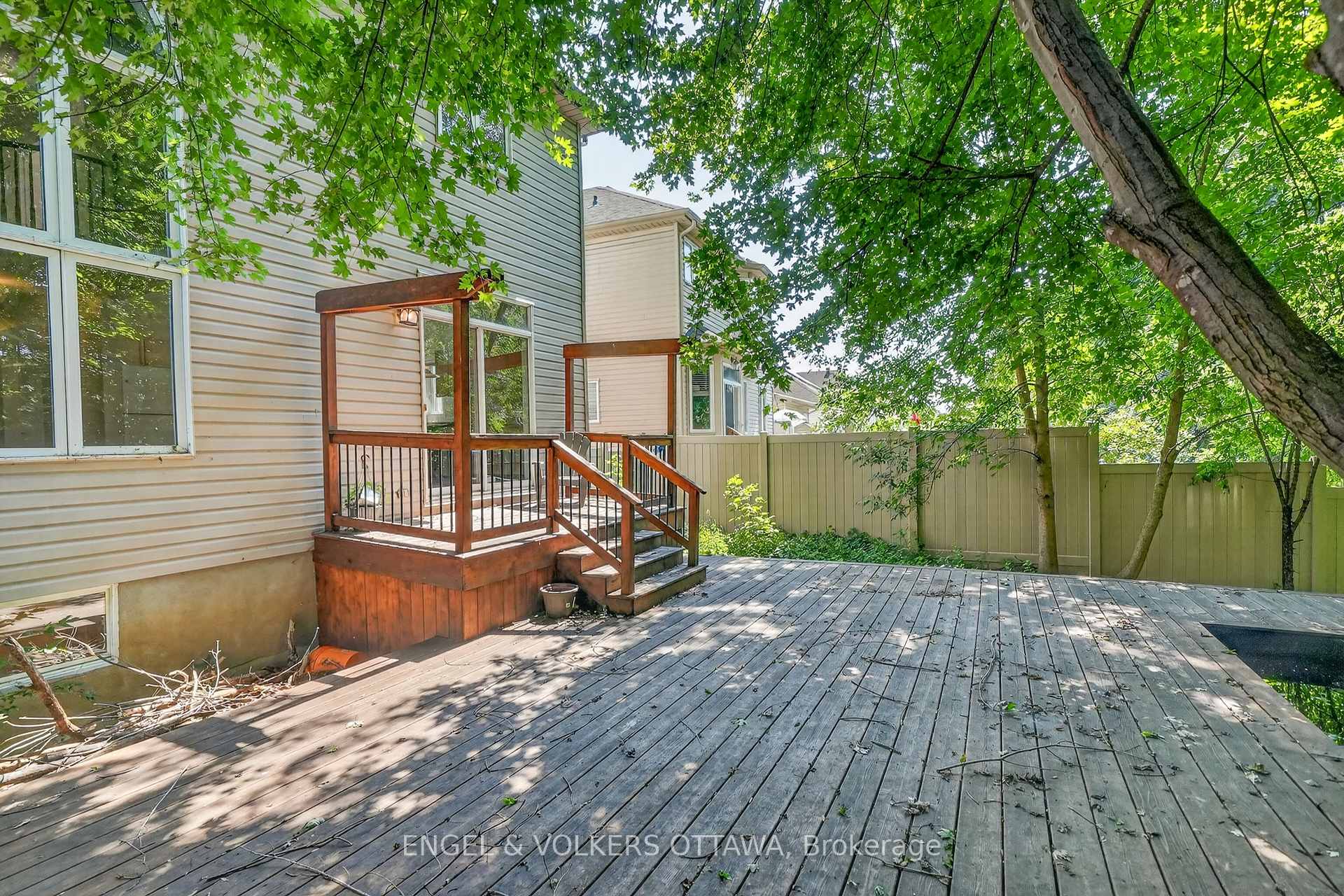 Photo 44 of 53 Borealis Crescent, Ottawa, Carson Meadows — HOMEH