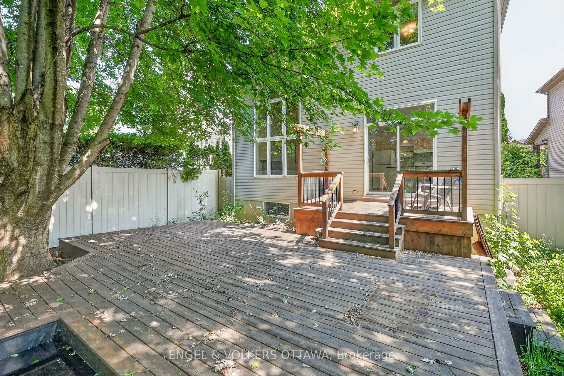 Photo 45 of 53 Borealis Crescent, Ottawa, Carson Meadows — HOMEH