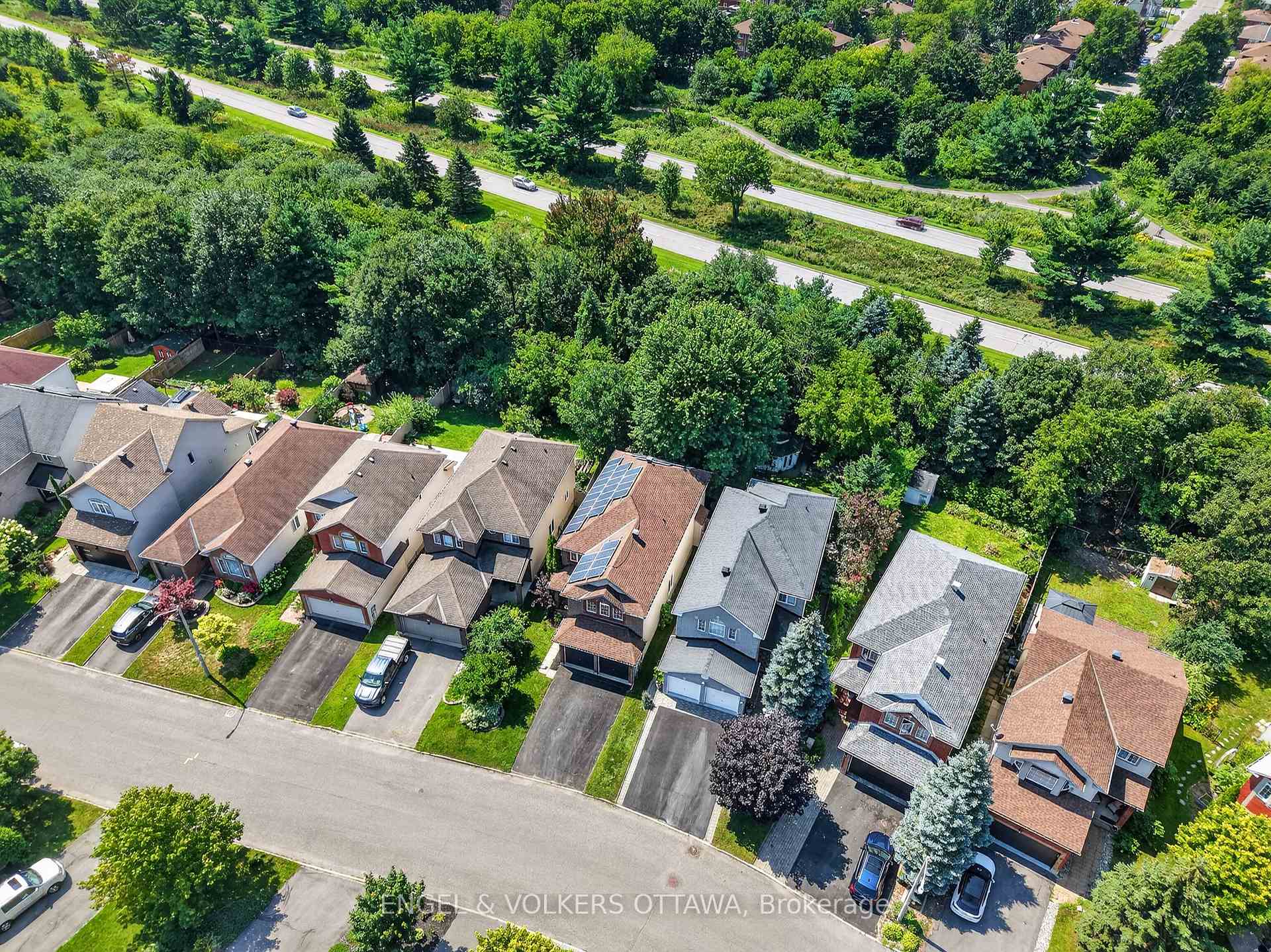 Photo 47 of 53 Borealis Crescent, Ottawa, Carson Meadows — HOMEH
