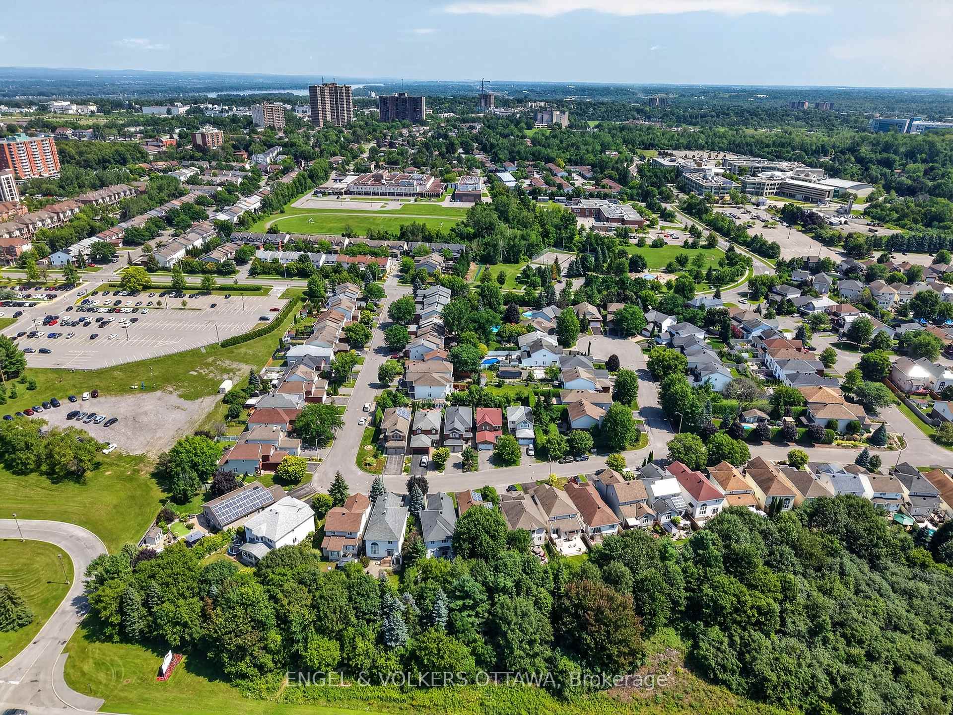 Photo 52 of 53 Borealis Crescent, Ottawa, Carson Meadows — HOMEH