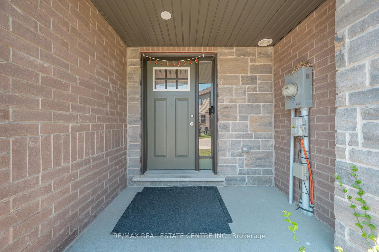 Photo 3 of Unit 35, 135 Hardcastle Drive, Cambridge, Blair Road — HOMEH