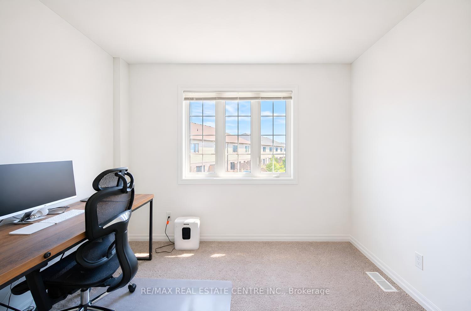 Photo 27 of Unit 35, 135 Hardcastle Drive, Cambridge, Blair Road — HOMEH