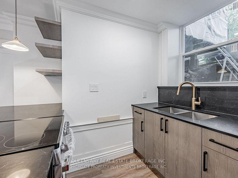 Photo 4 of 678 Willard Avenue, Toronto, Runnymede-Bloor West Village — HOMEH