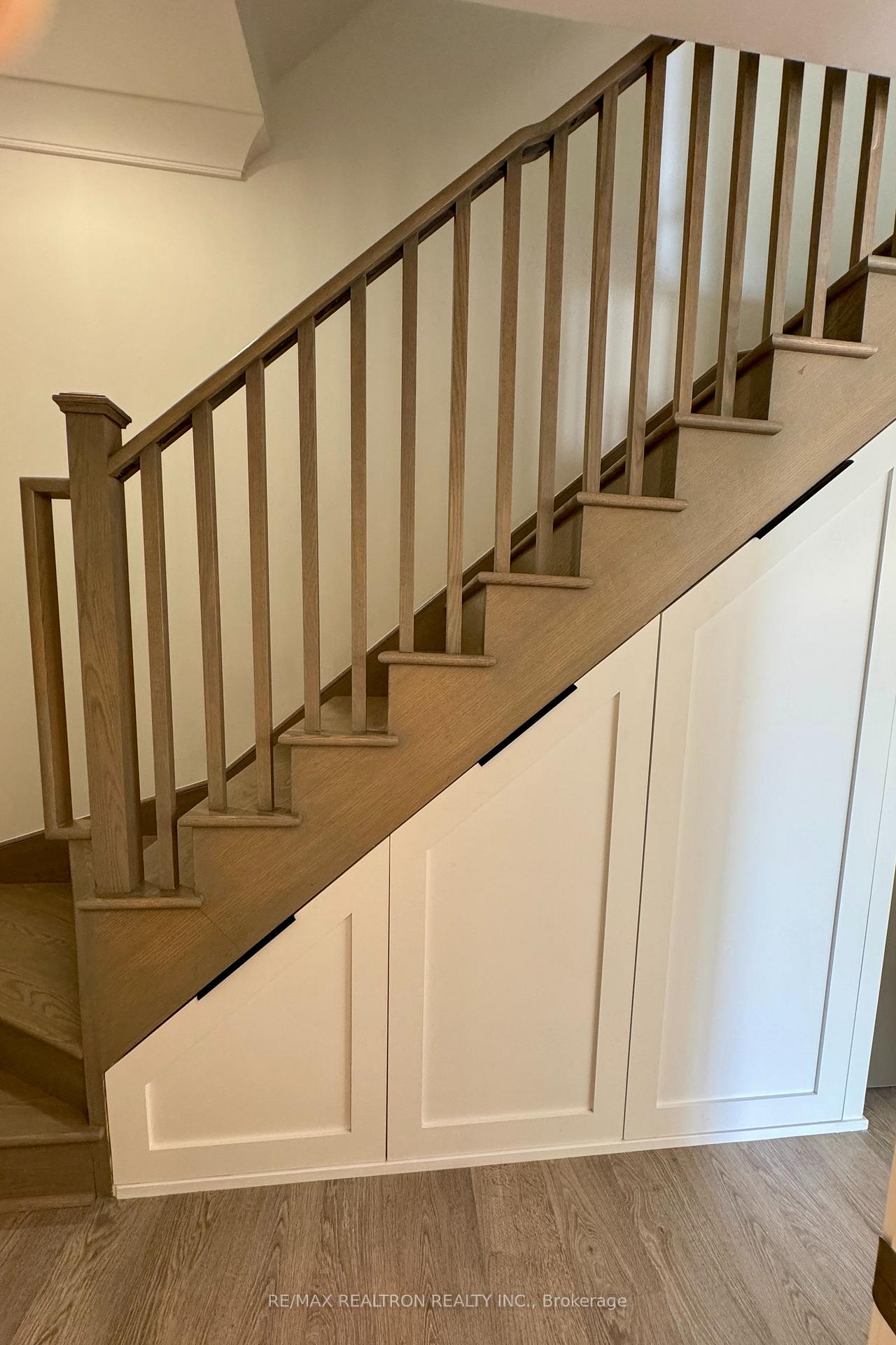 Photo 15 of Unit 5, 100 Alex Gardner Circle, Aurora, Aurora Village — HOMEH