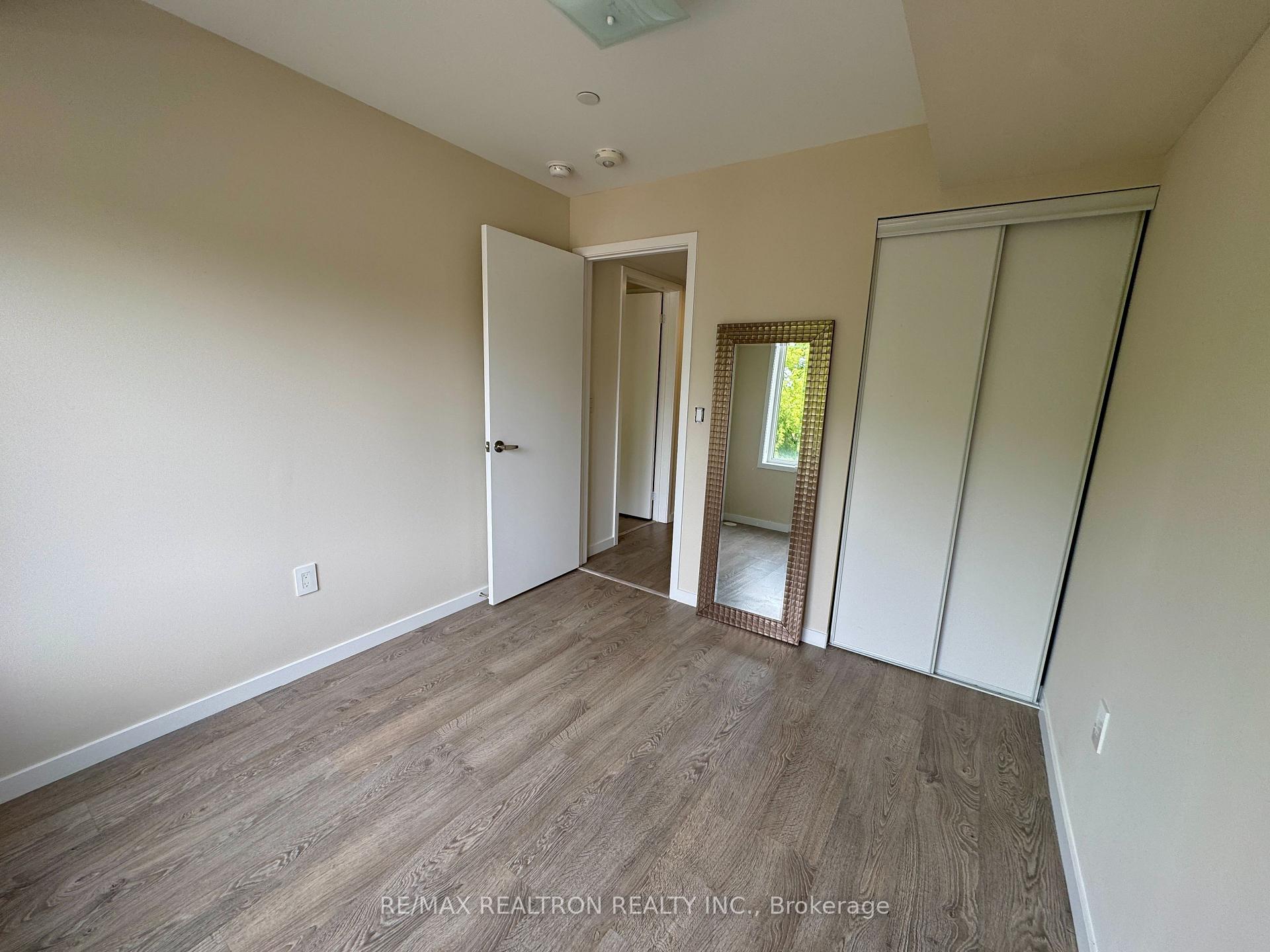 Photo 24 of Unit 5, 100 Alex Gardner Circle, Aurora, Aurora Village — HOMEH