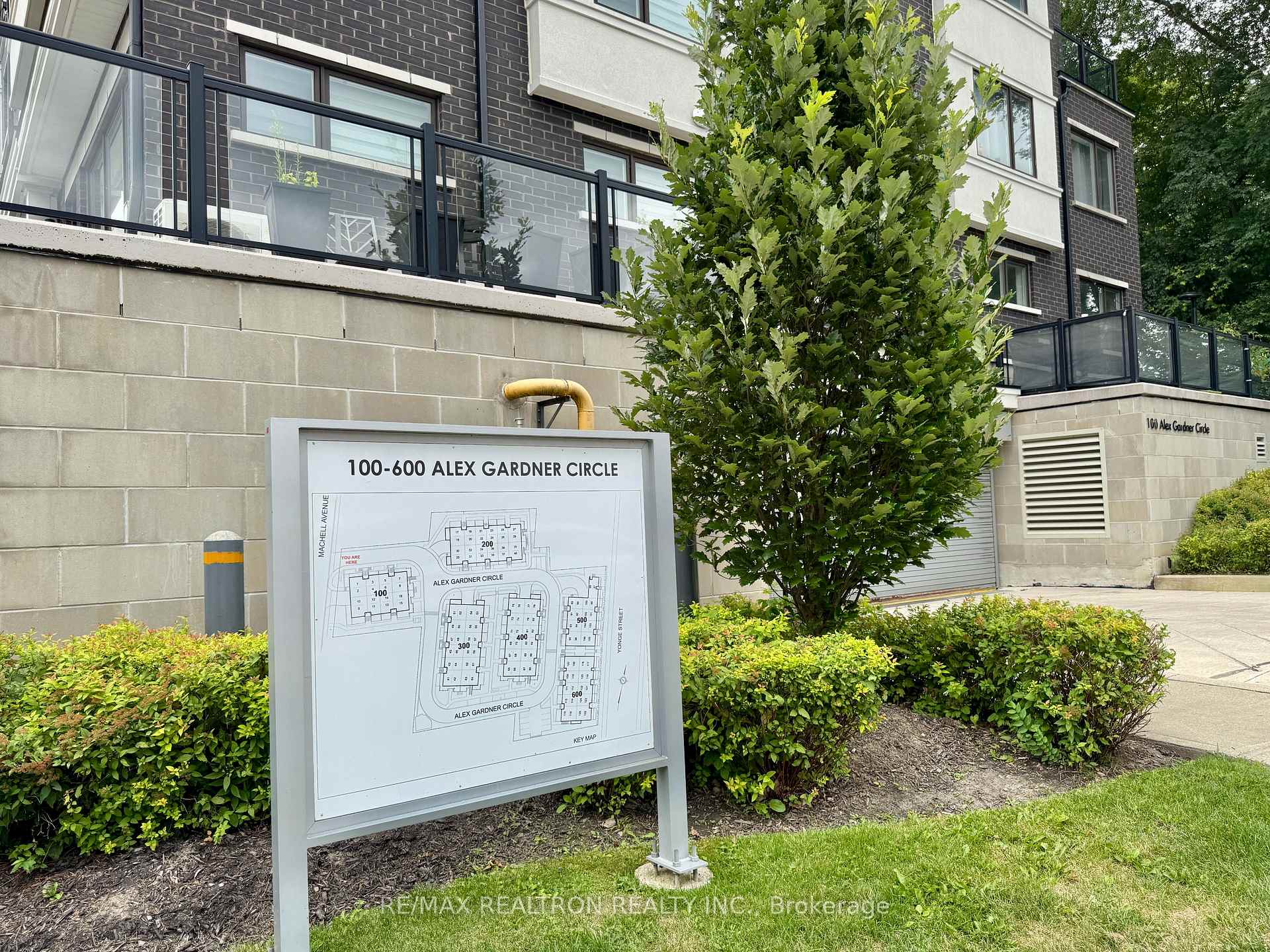 Photo 29 of Unit 5, 100 Alex Gardner Circle, Aurora, Aurora Village — HOMEH