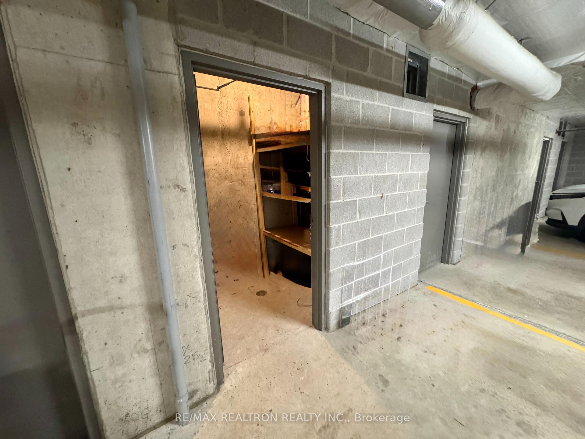 Photo 32 of Unit 5, 100 Alex Gardner Circle, Aurora, Aurora Village — HOMEH