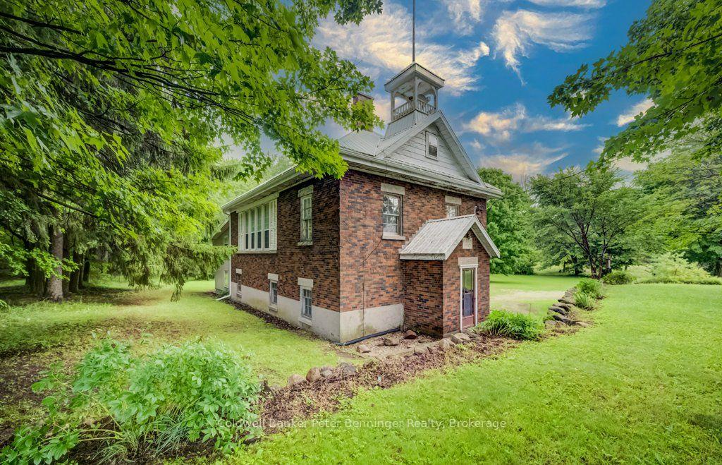 Photo 3 of 388 Bruce Road 2, Brockton — HOMEH