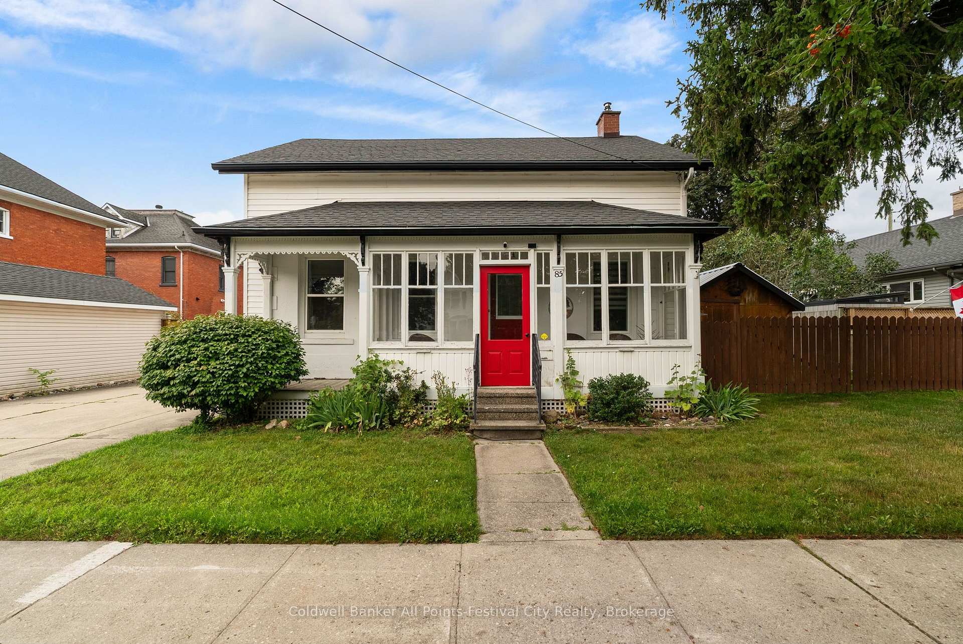 Photo 2 of 85 Cambria Road N, Goderich, Goderich (Town) — HOMEH