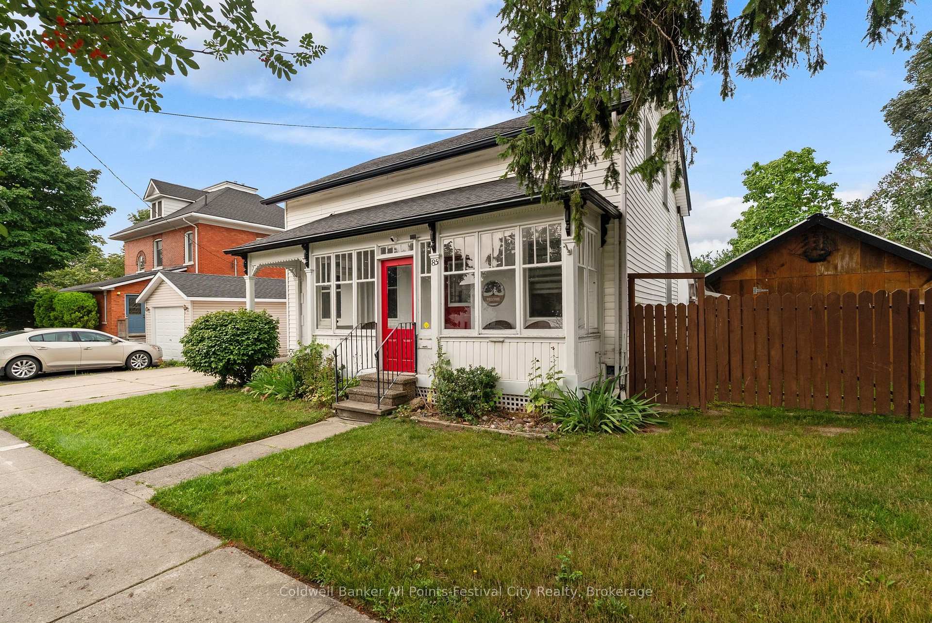 Photo 3 of 85 Cambria Road N, Goderich, Goderich (Town) — HOMEH