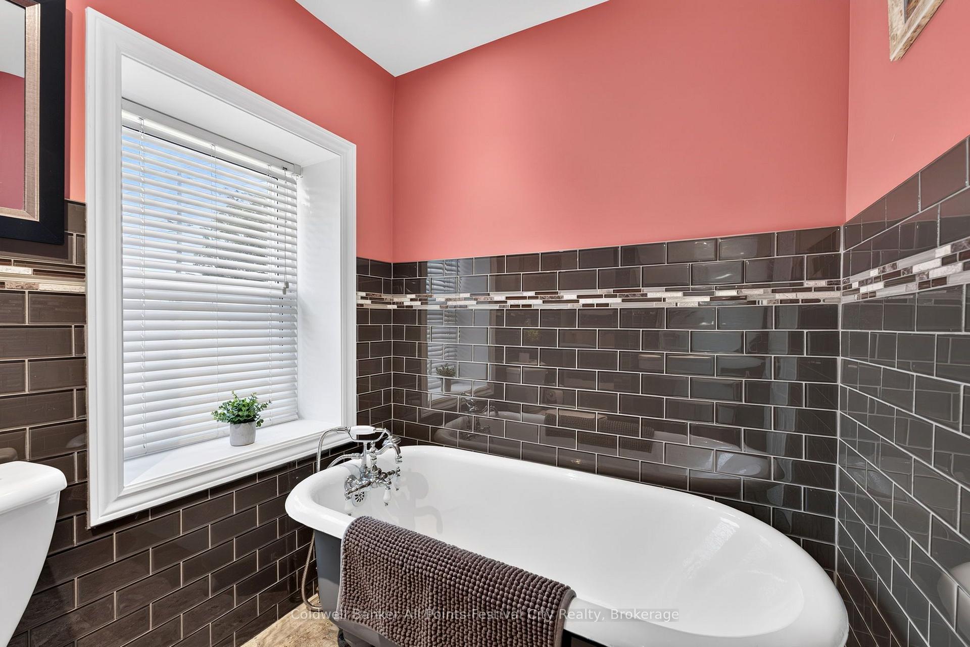 Photo 27 of 85 Cambria Road N, Goderich, Goderich (Town) — HOMEH