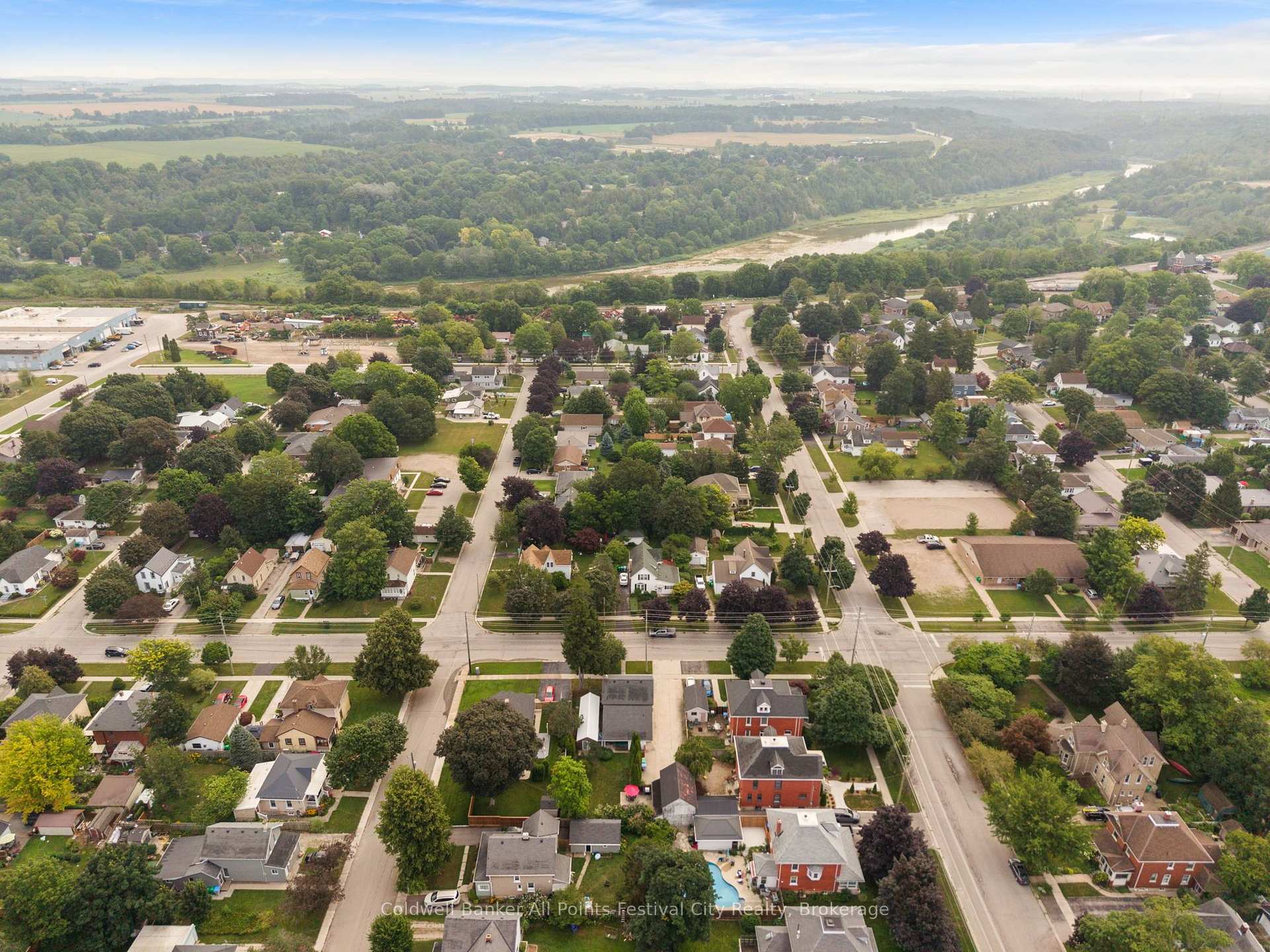 Photo 49 of 85 Cambria Road N, Goderich, Goderich (Town) — HOMEH