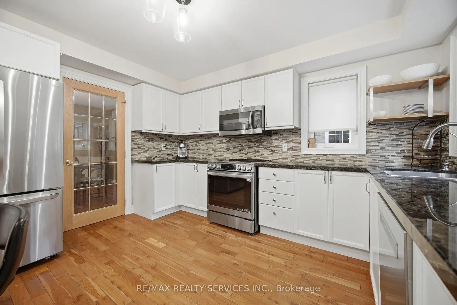 Photo 19 of 9 Pogson Drive, Whitby, Rolling Acres — HOMEH