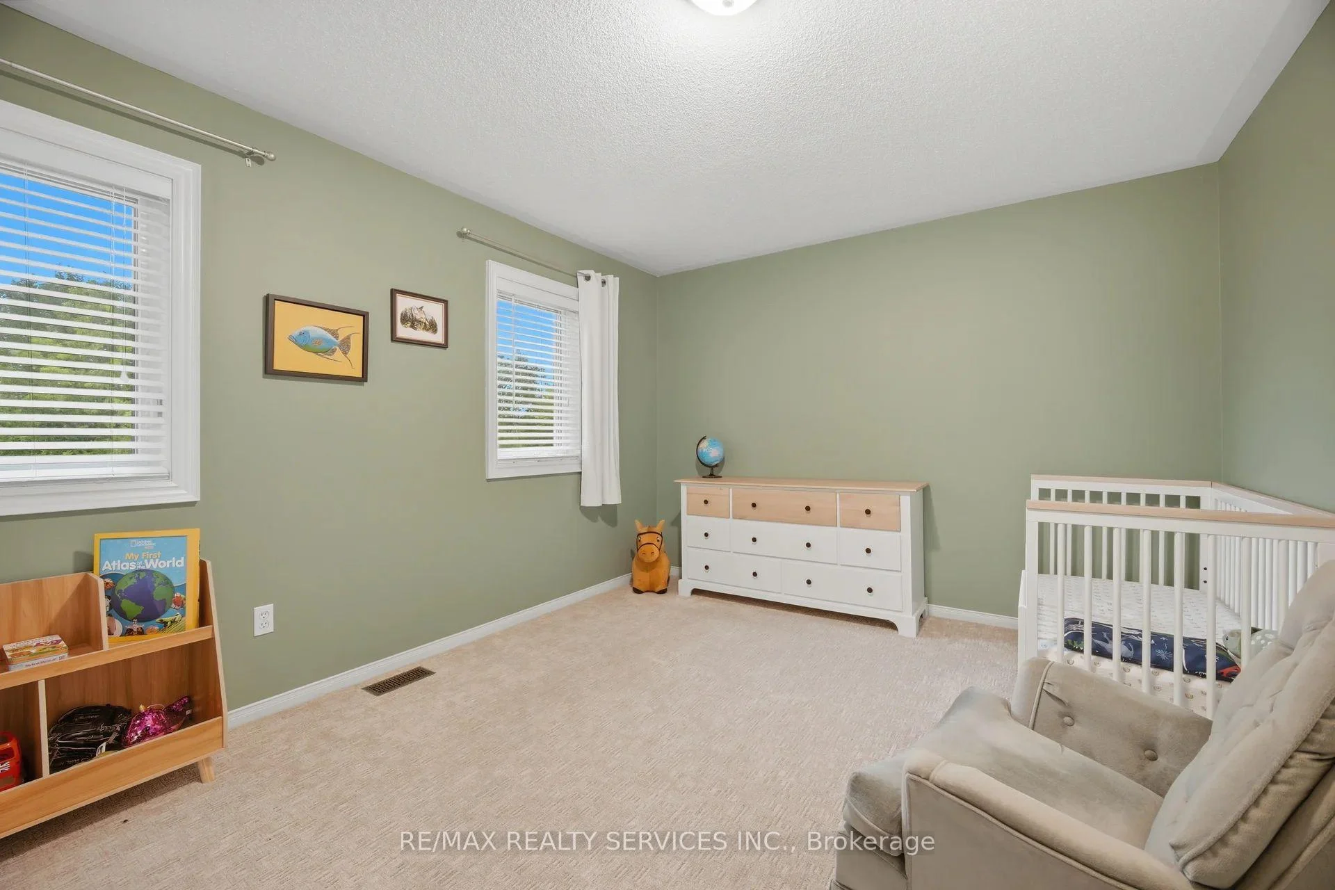Photo 37 of 9 Pogson Drive, Whitby, Rolling Acres — HOMEH