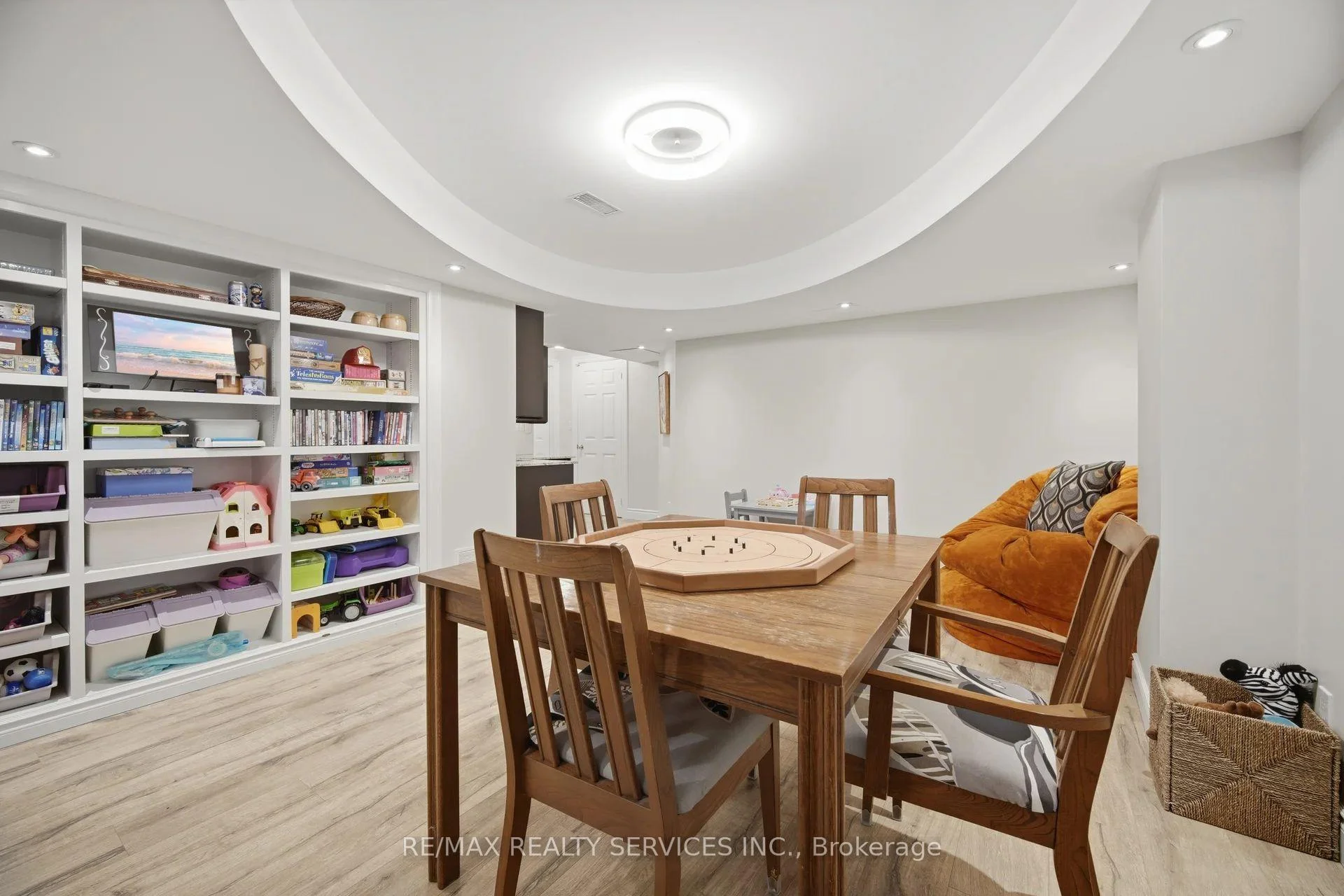 Photo 46 of 9 Pogson Drive, Whitby, Rolling Acres — HOMEH