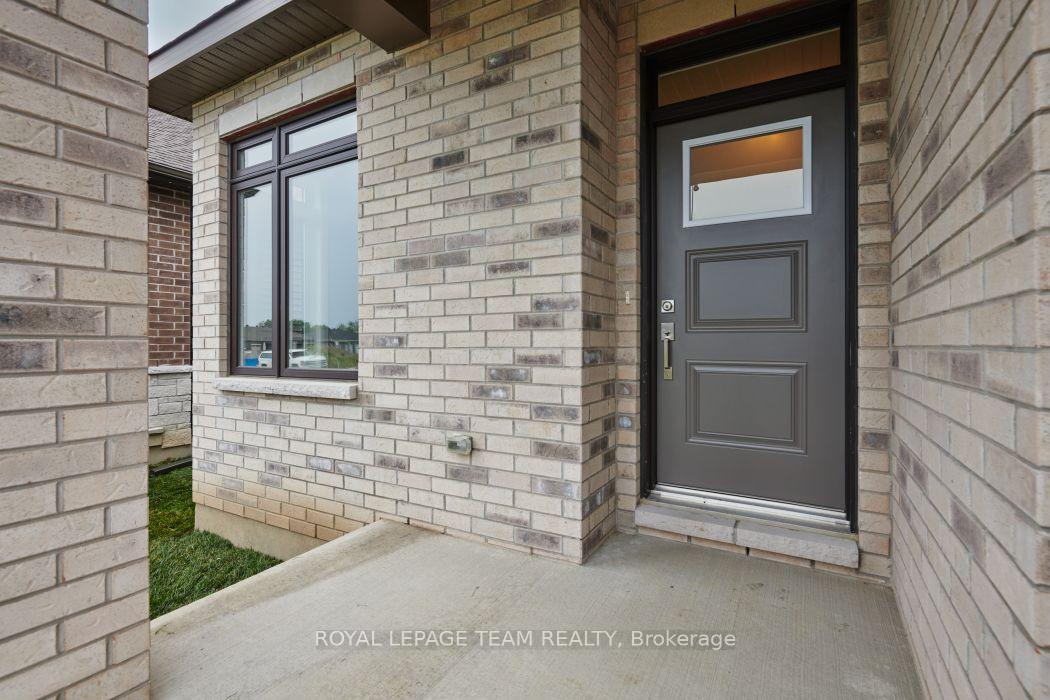 Photo 2 of 1173 Potter Drive, Brockville, Brockville — HOMEH