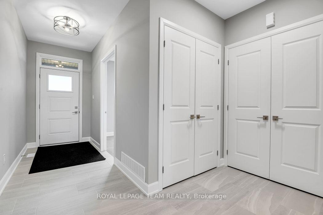 Photo 4 of 1173 Potter Drive, Brockville, Brockville — HOMEH