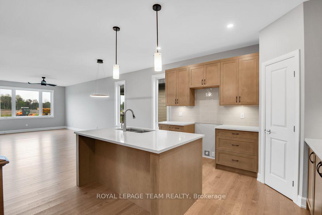 Photo 11 of 1173 Potter Drive, Brockville, Brockville — HOMEH
