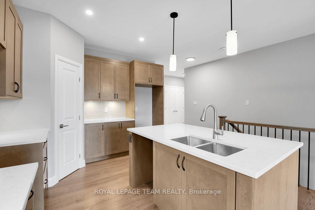 Photo 13 of 1173 Potter Drive, Brockville, Brockville — HOMEH