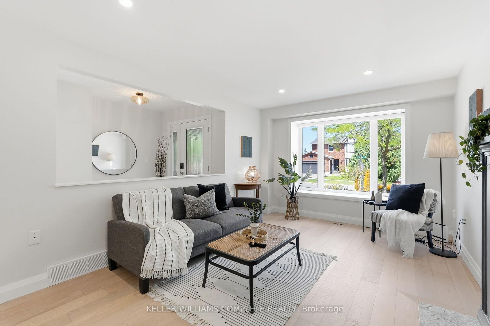 Photo 8 of 18 Dundee Drive, Hamilton, Stoney Creek — HOMEH