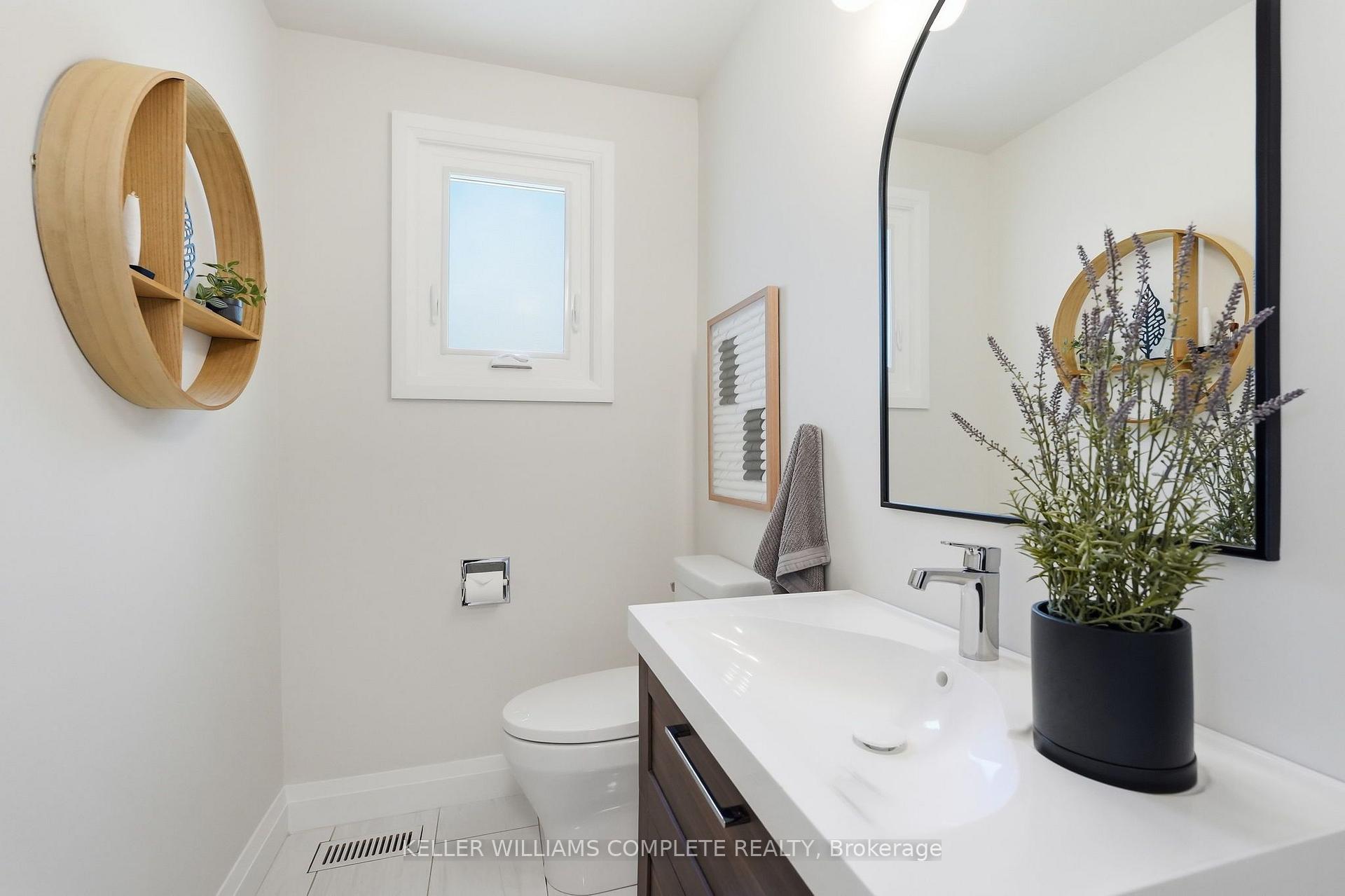 Photo 10 of 18 Dundee Drive, Hamilton, Stoney Creek — HOMEH