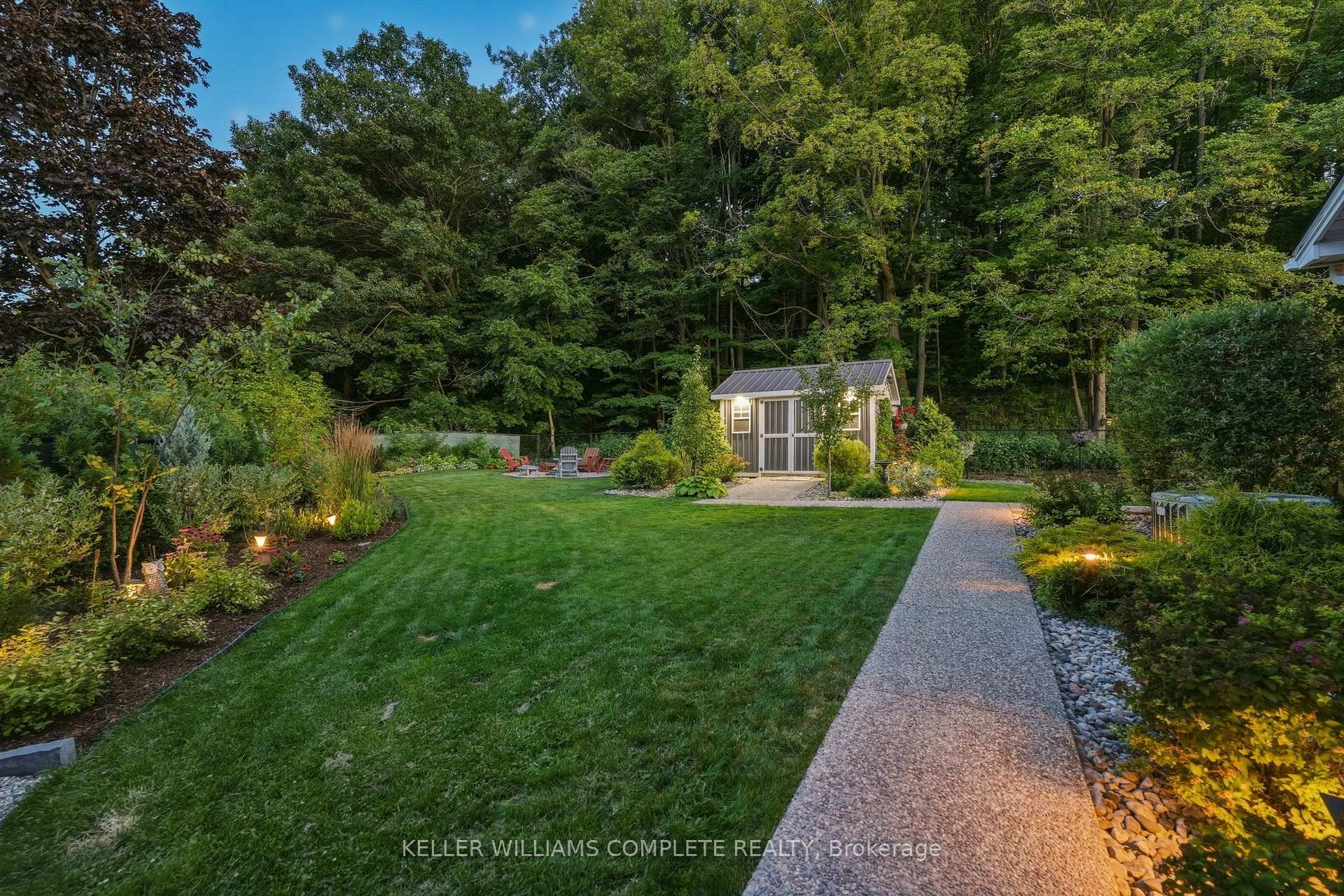 Photo 39 of 18 Dundee Drive, Hamilton, Stoney Creek — HOMEH