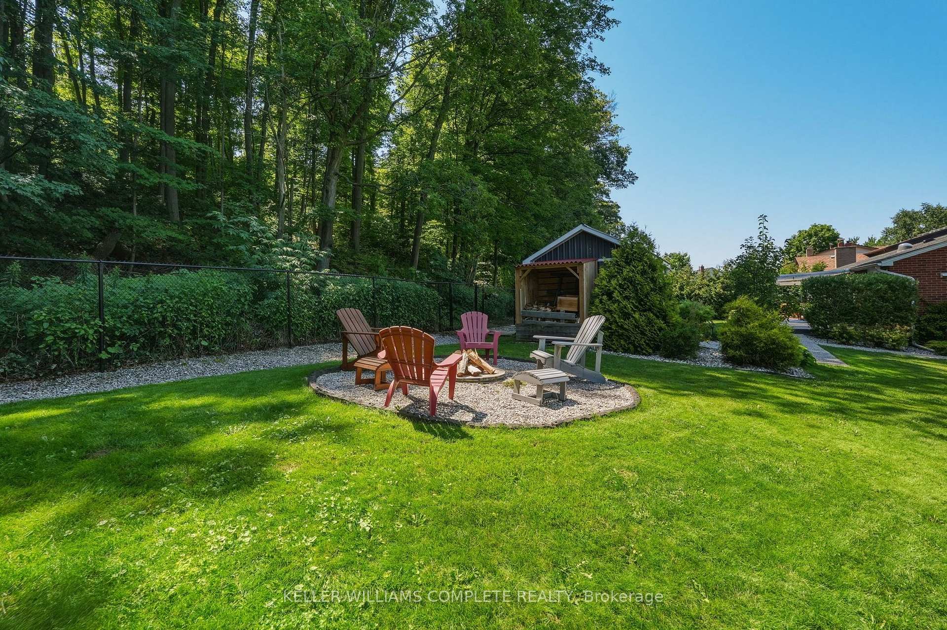 Photo 45 of 18 Dundee Drive, Hamilton, Stoney Creek — HOMEH